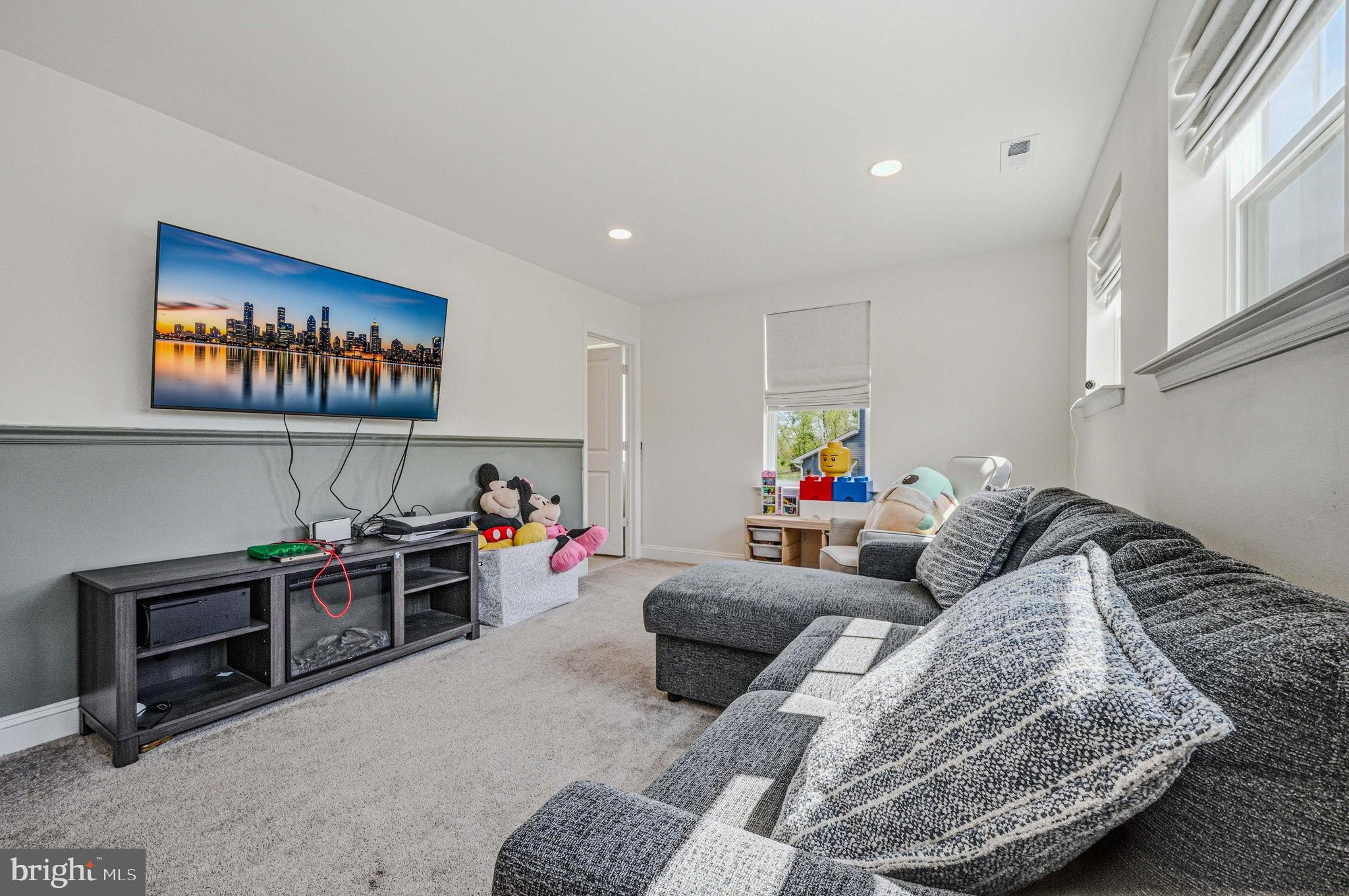 VILLAGE OF BAYBERRY - Residential