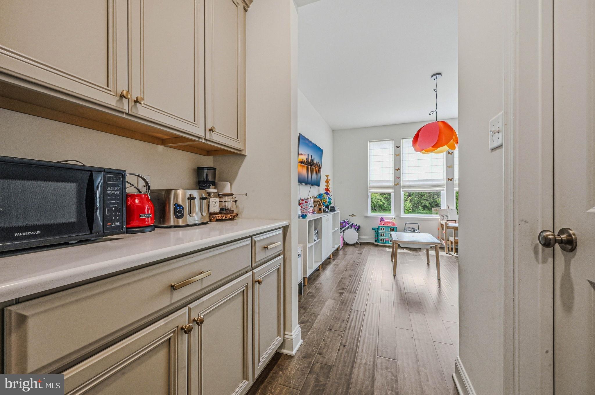 VILLAGE OF BAYBERRY - Residential