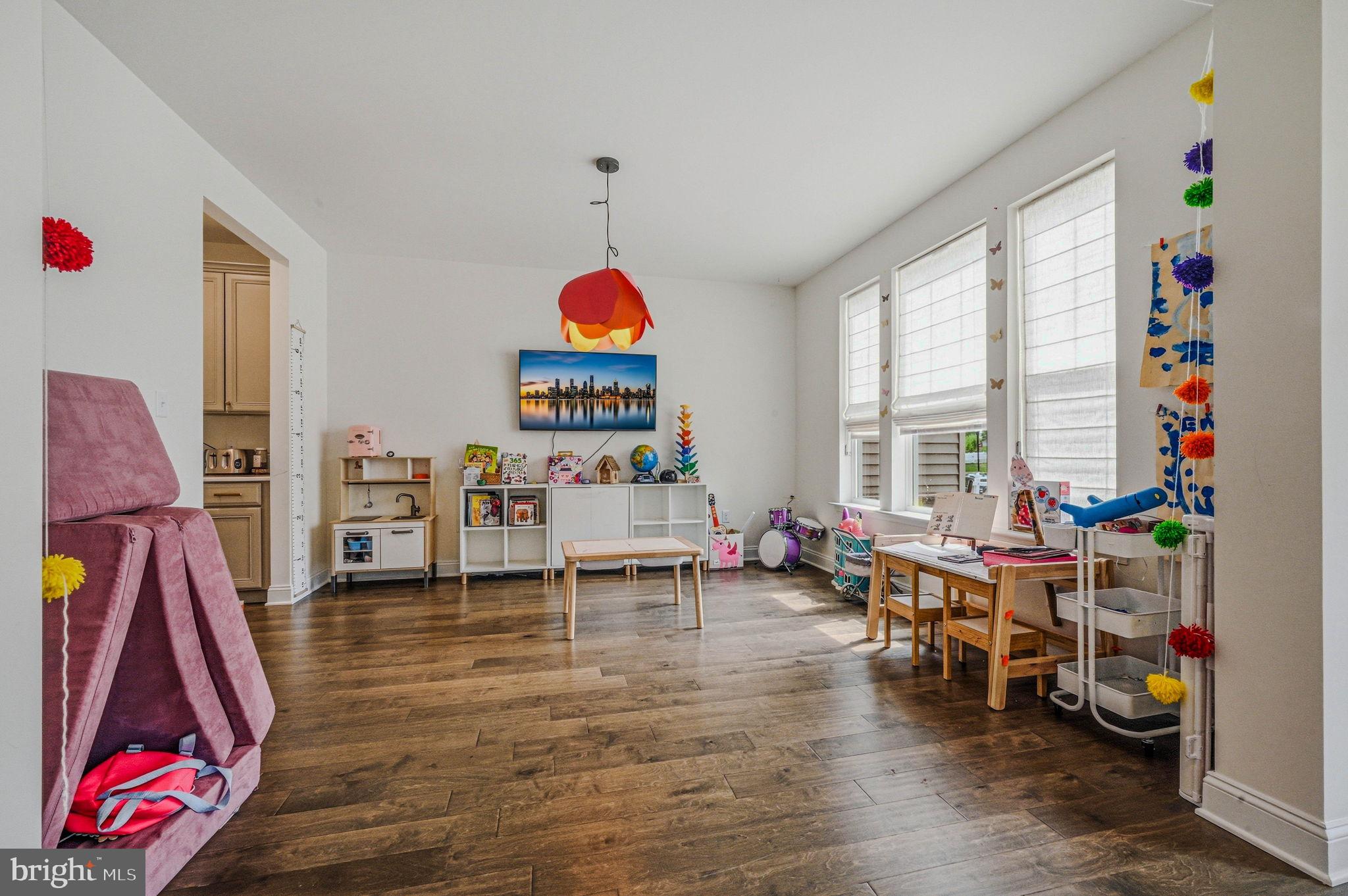 VILLAGE OF BAYBERRY - Residential