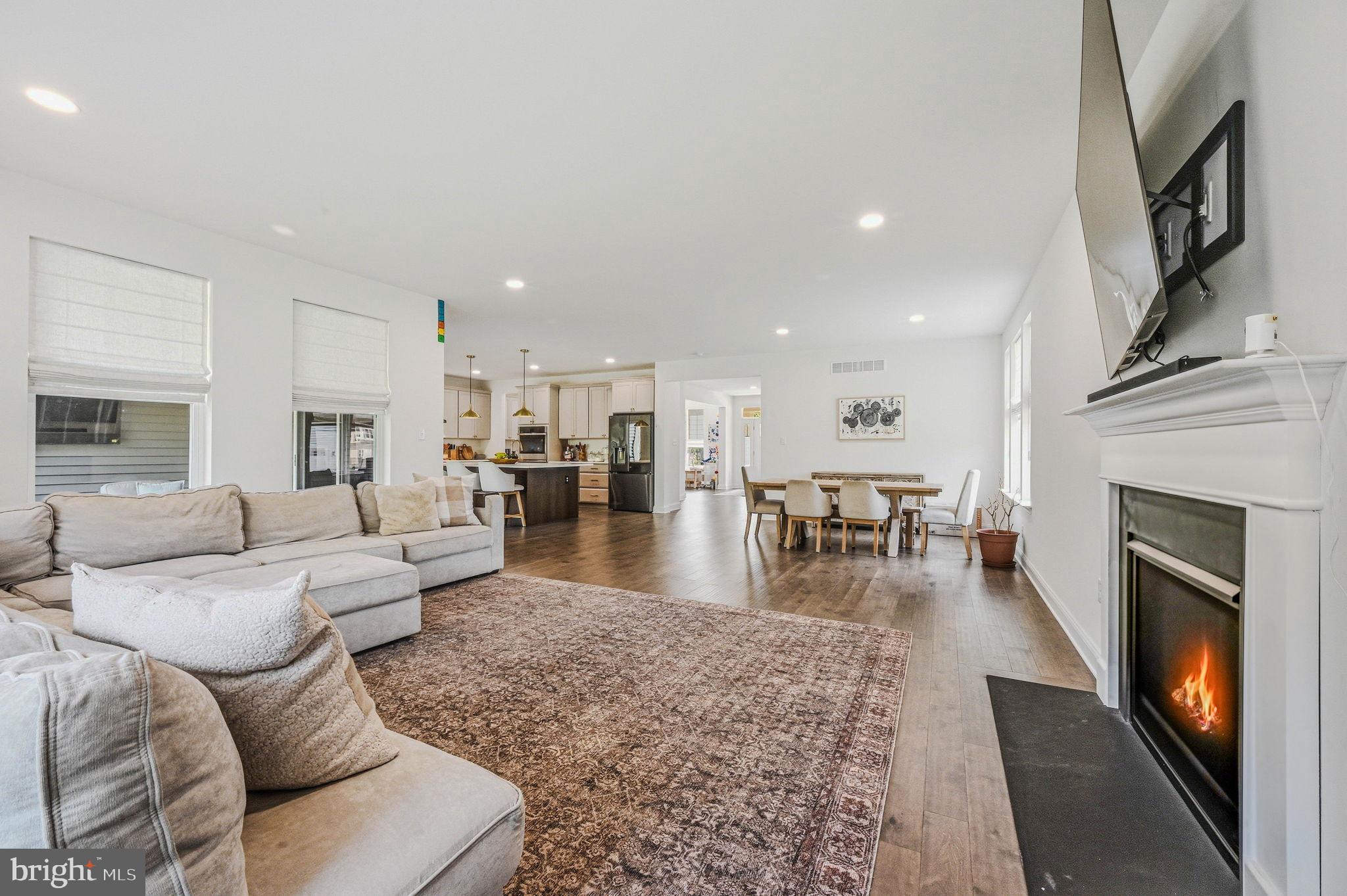 VILLAGE OF BAYBERRY - Residential