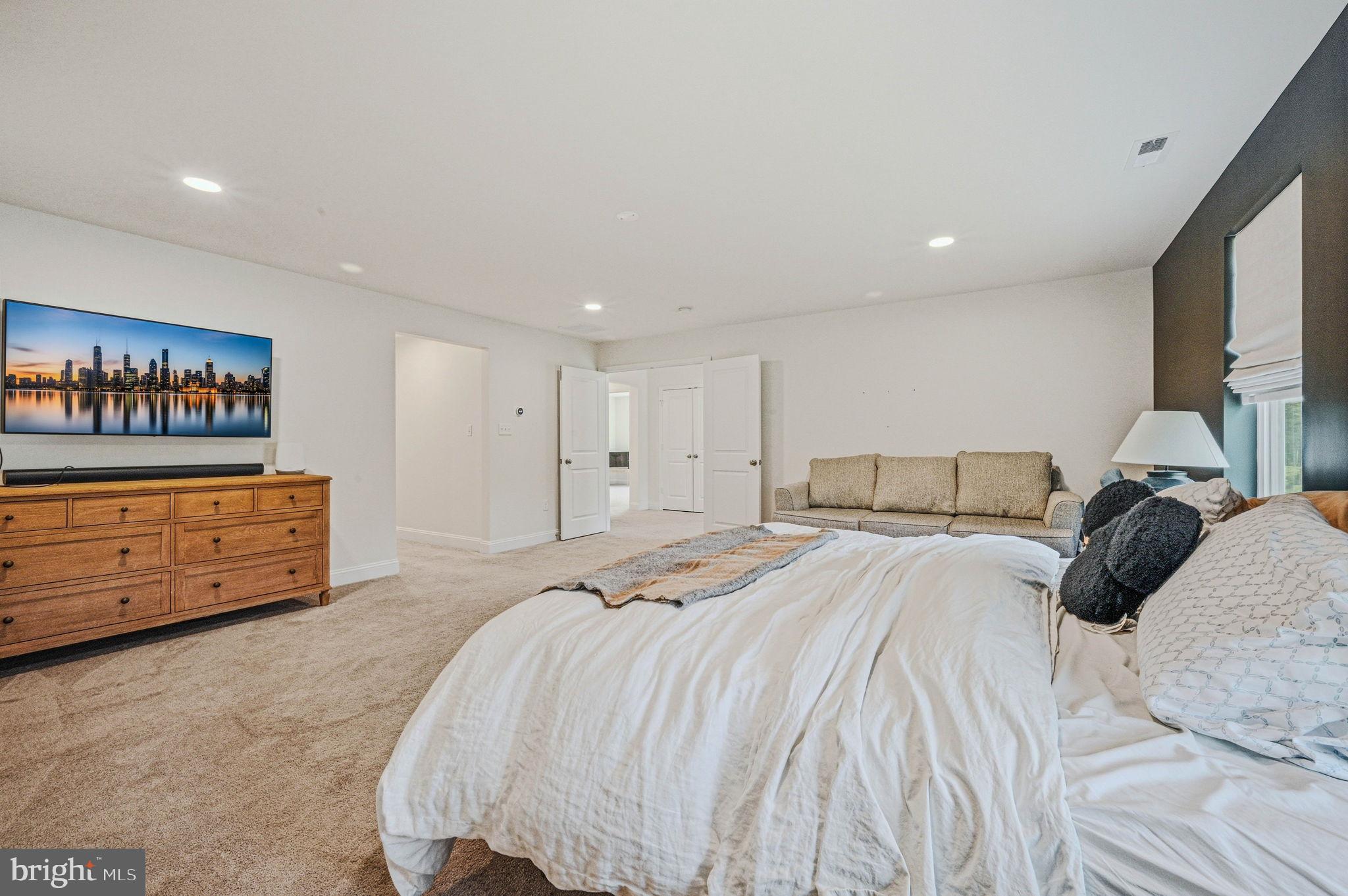 VILLAGE OF BAYBERRY - Residential