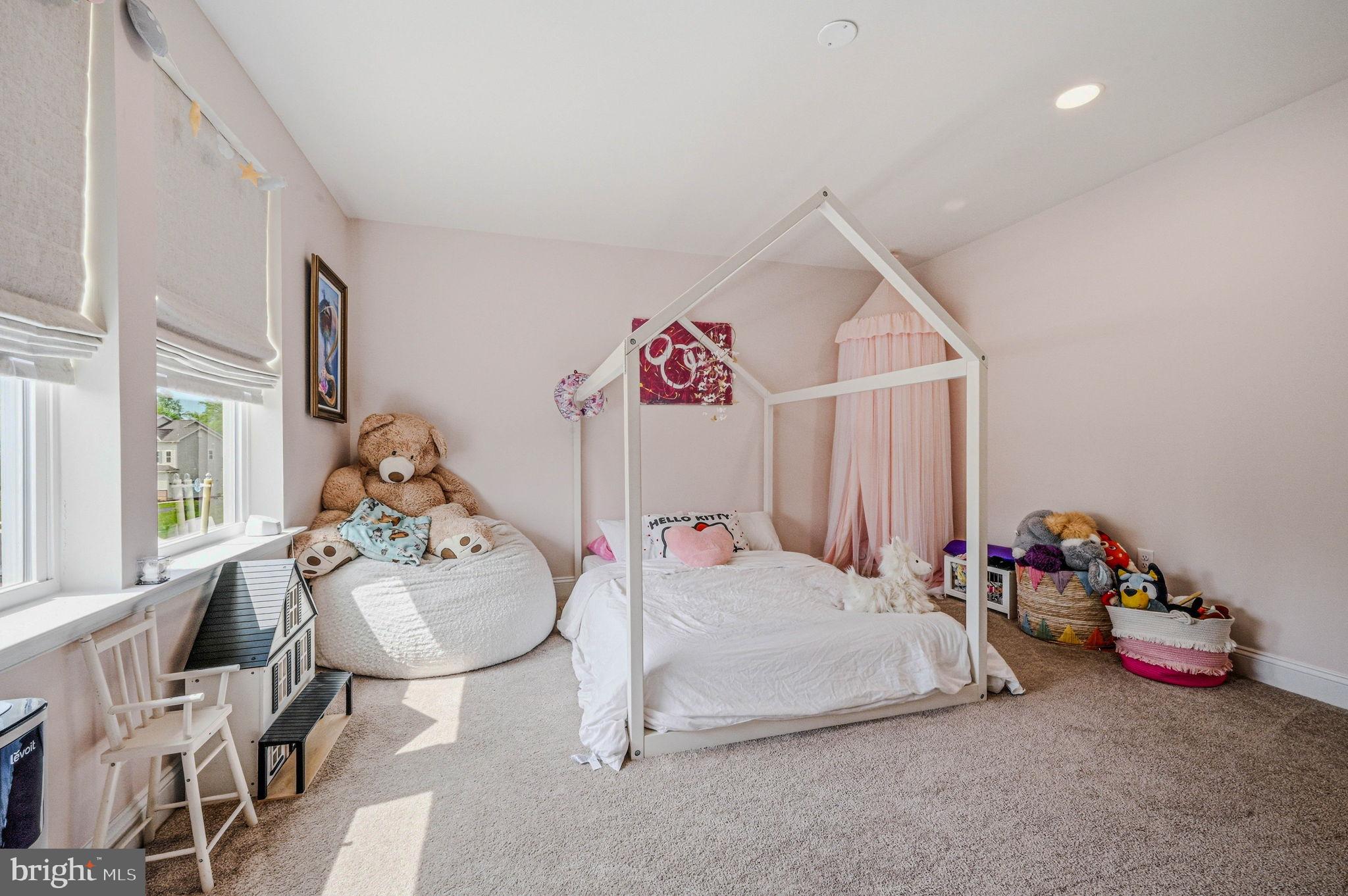 VILLAGE OF BAYBERRY - Residential