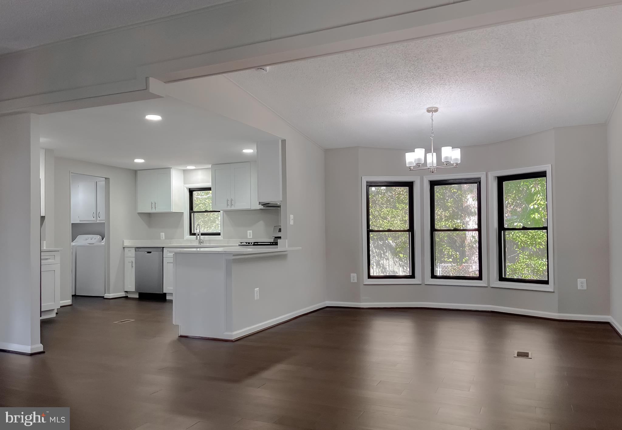 22489 WAINWRIGHT COURT