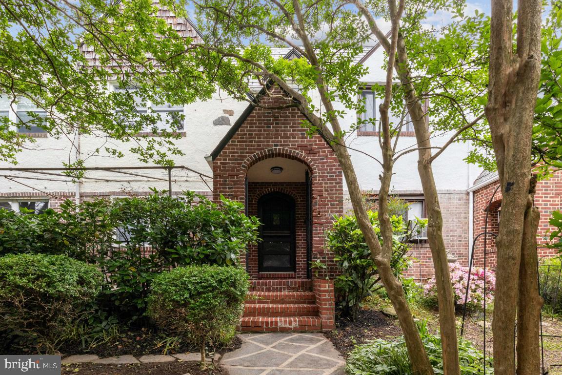 EDNOR GARDENS HISTORIC DISTRICT - Residential