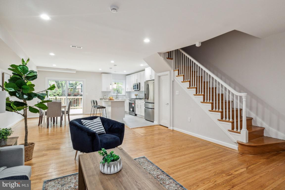 EDNOR GARDENS HISTORIC DISTRICT - Residential