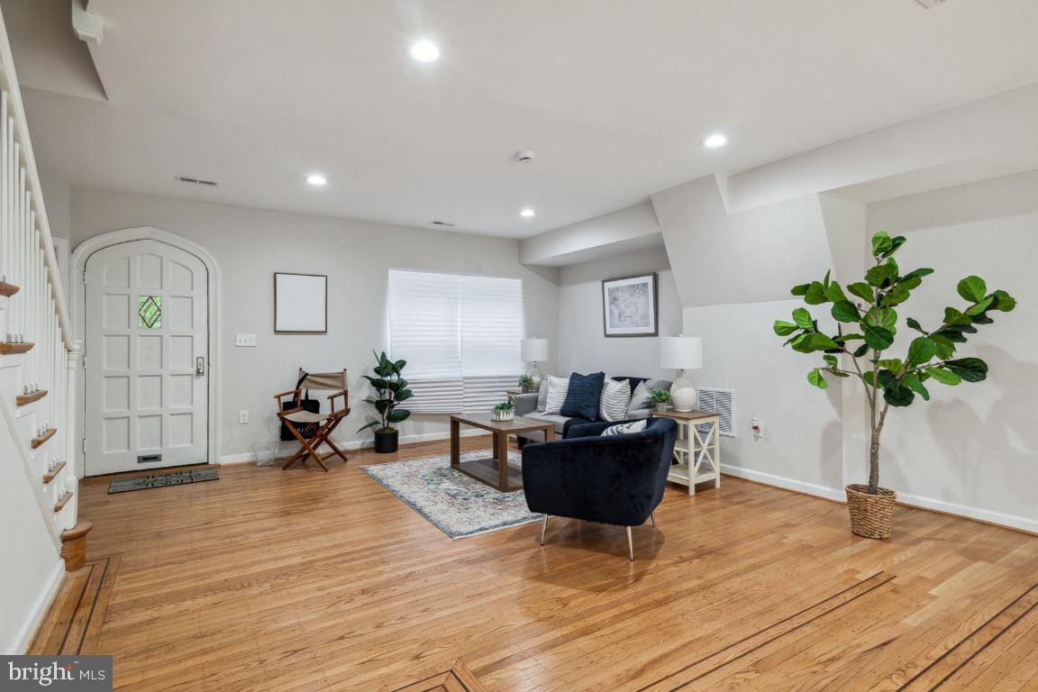 EDNOR GARDENS HISTORIC DISTRICT - Residential