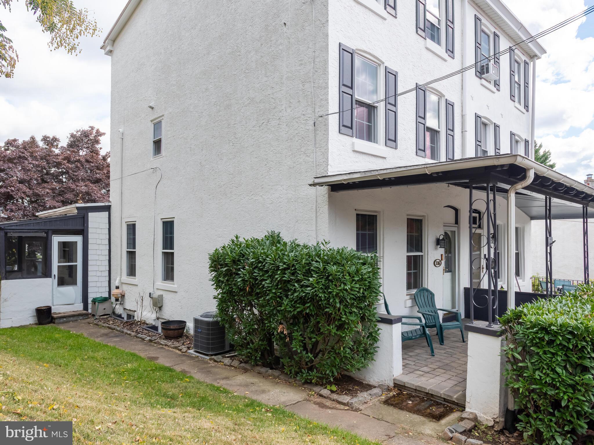 NOB HILL - Residential