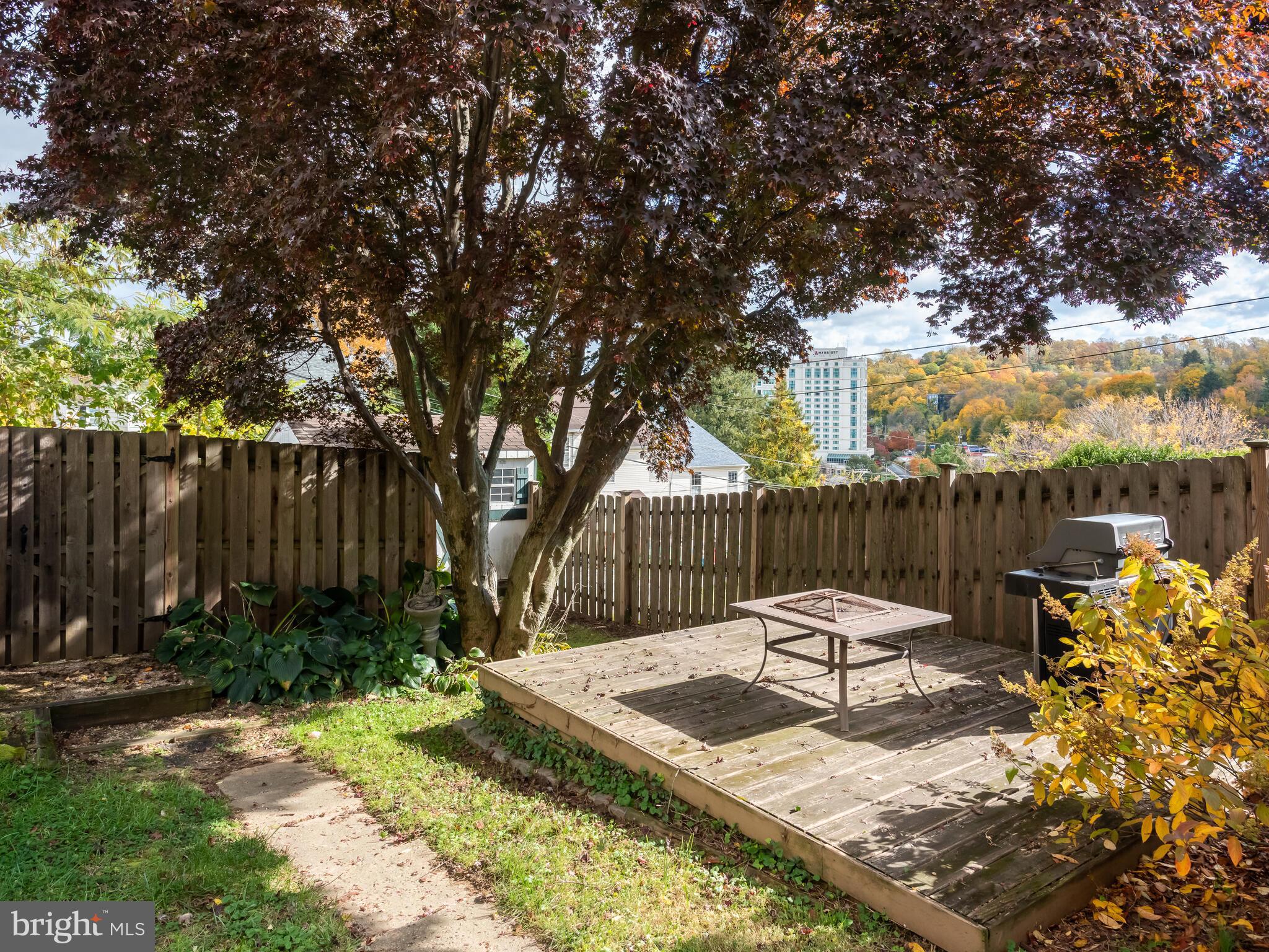 NOB HILL - Residential