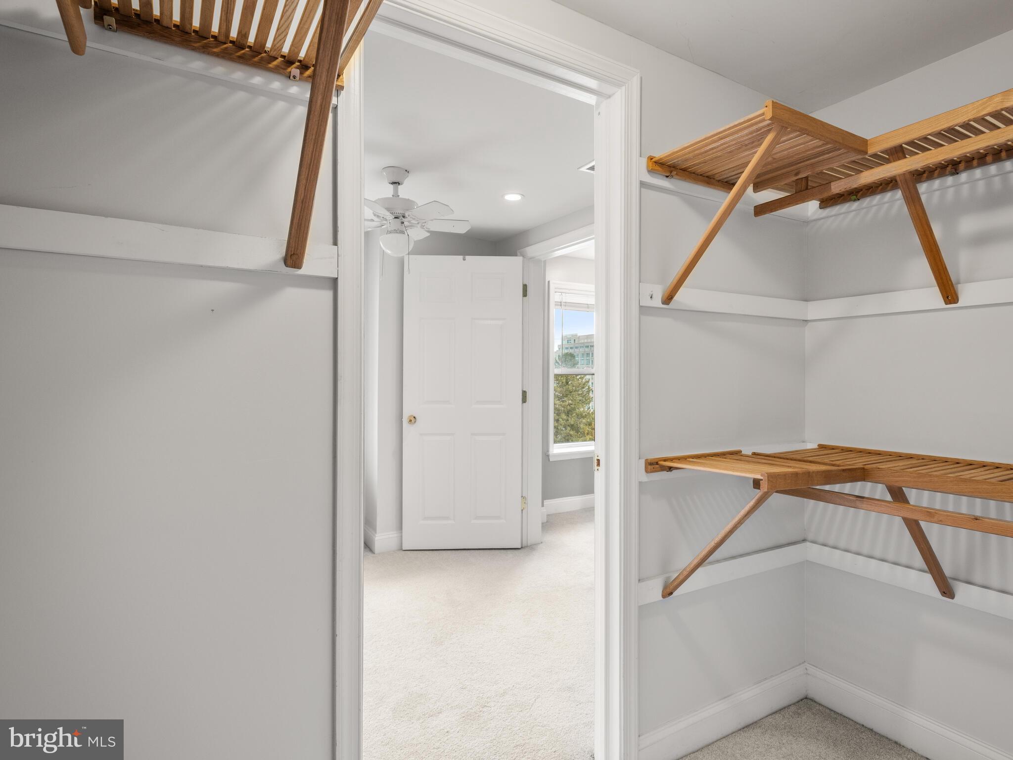 NOB HILL - Residential