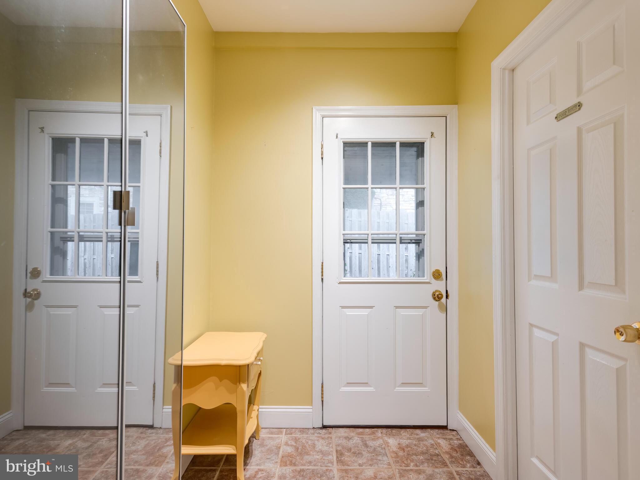 NOB HILL - Residential