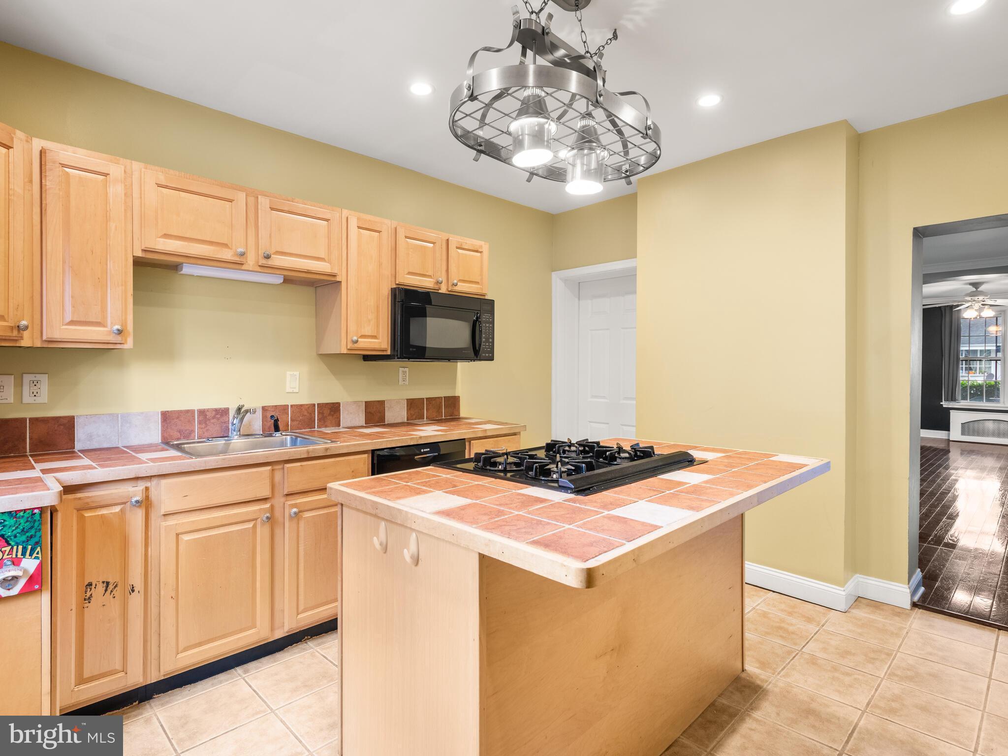 NOB HILL - Residential