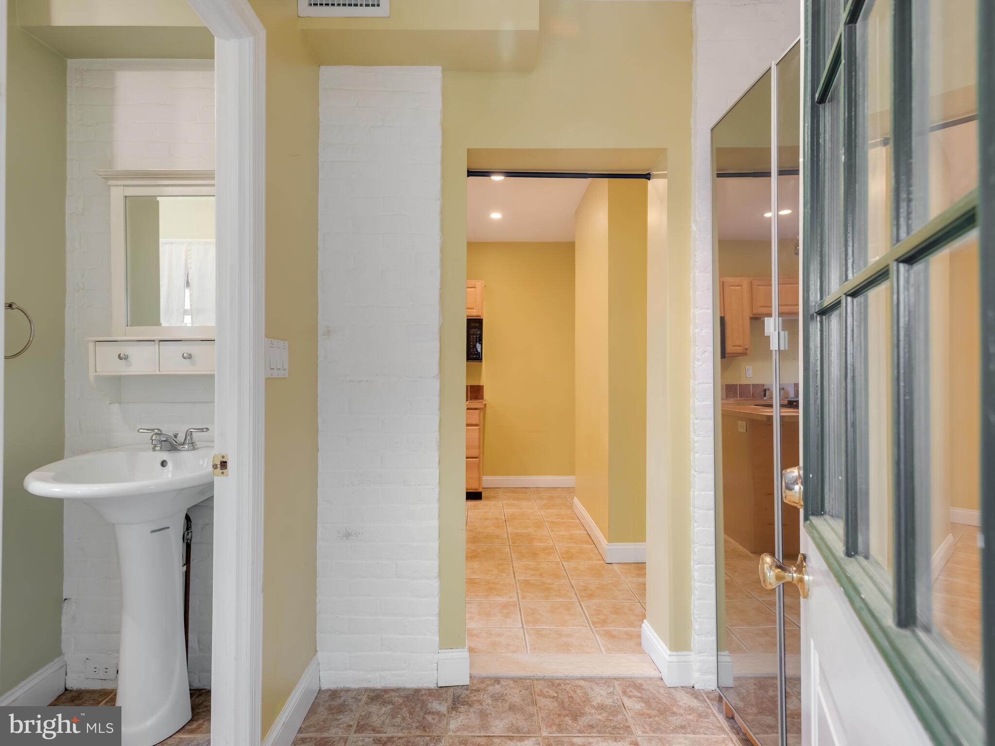 NOB HILL - Residential