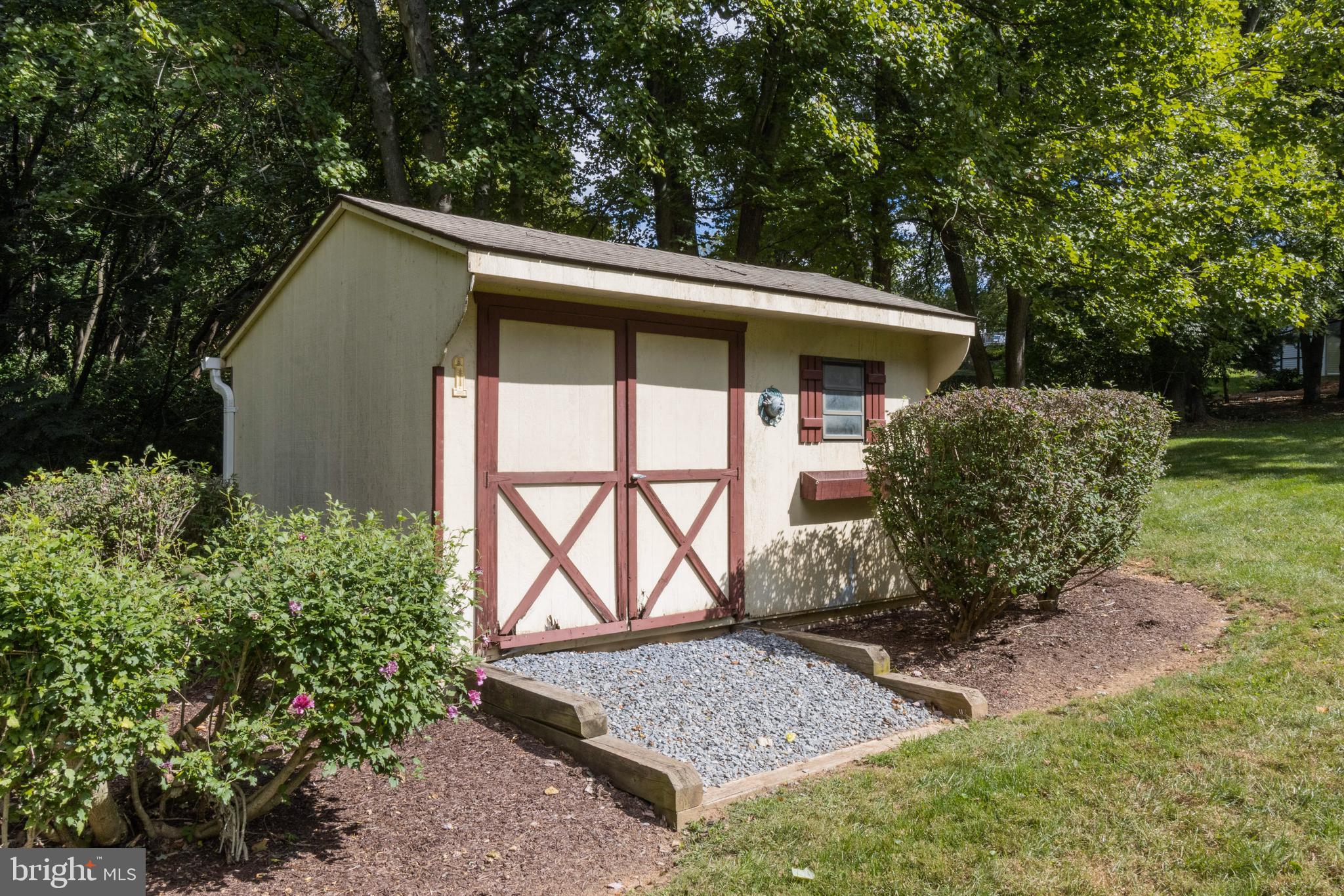 CARROLLYN MANOR - Residential