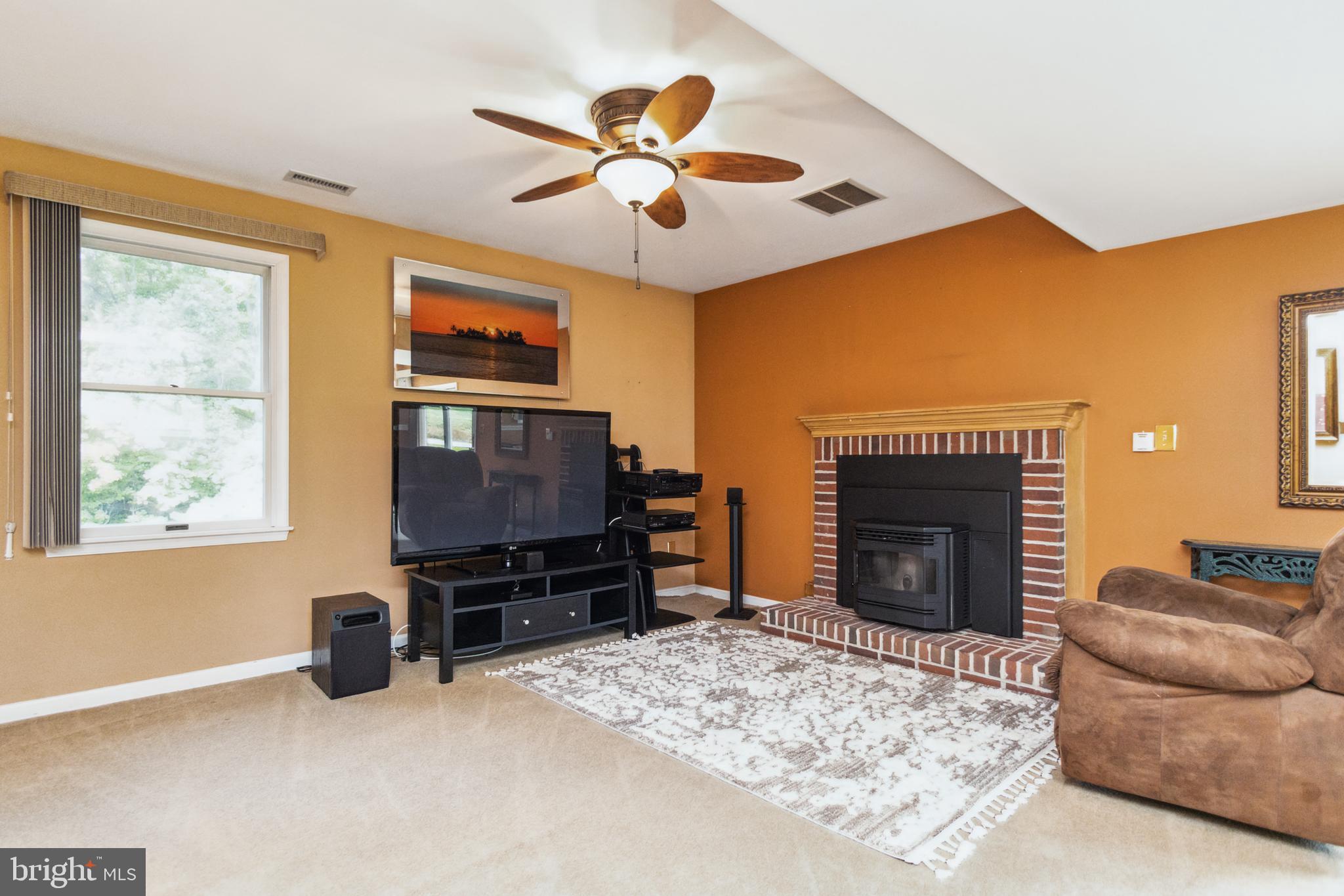 CARROLLYN MANOR - Residential