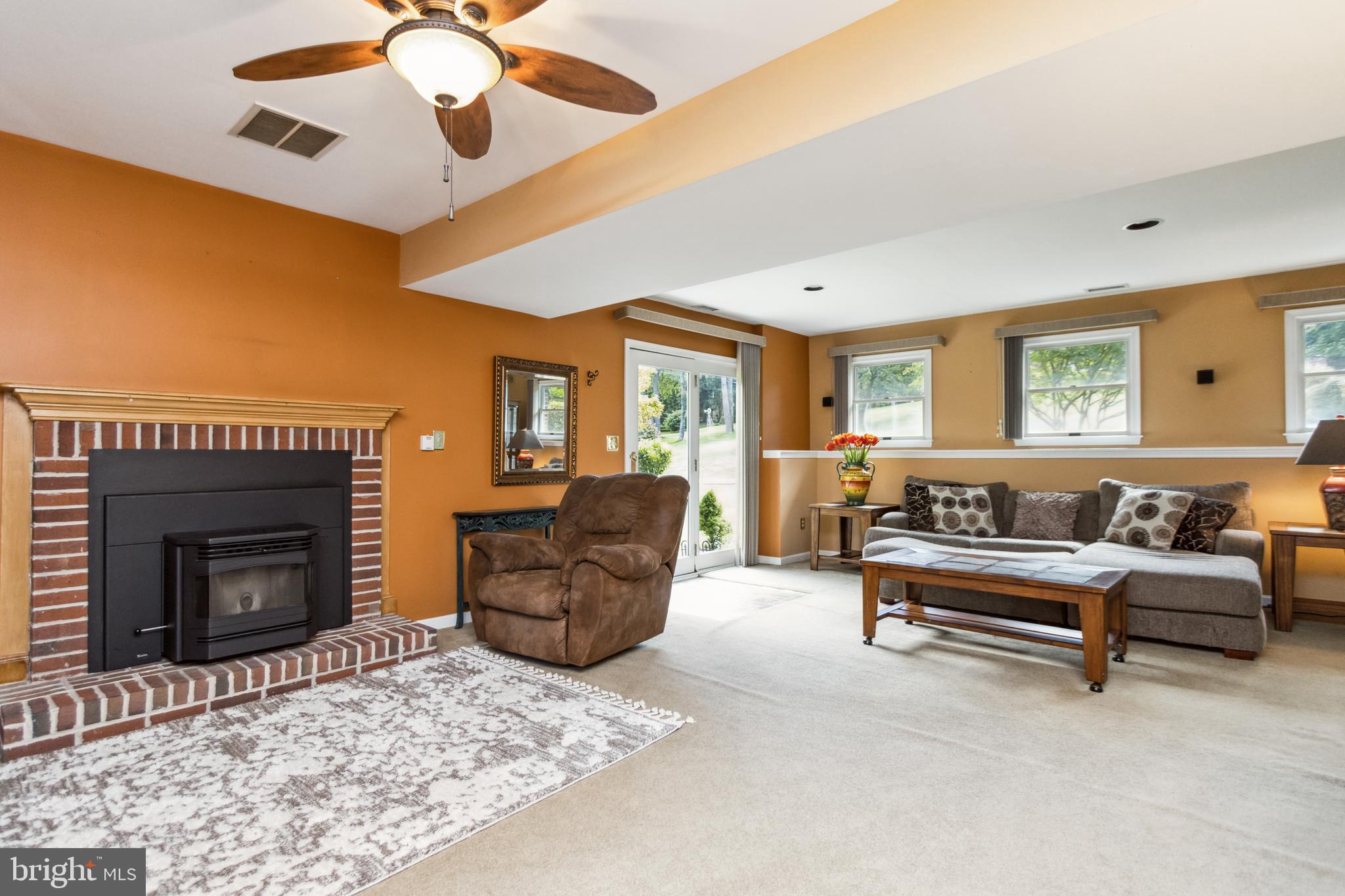 CARROLLYN MANOR - Residential