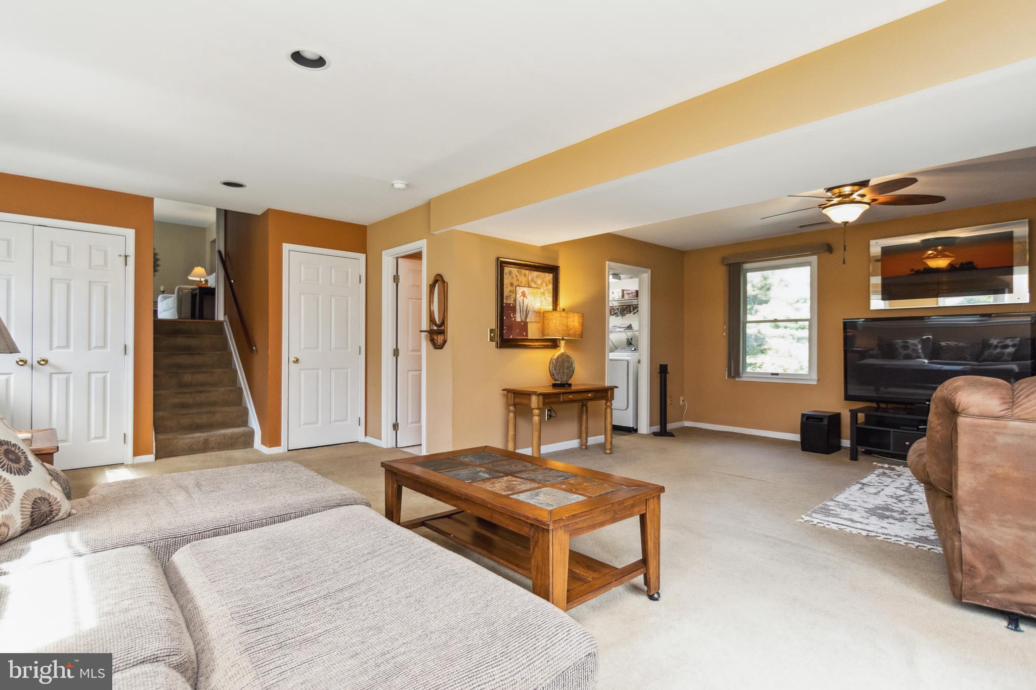 CARROLLYN MANOR - Residential