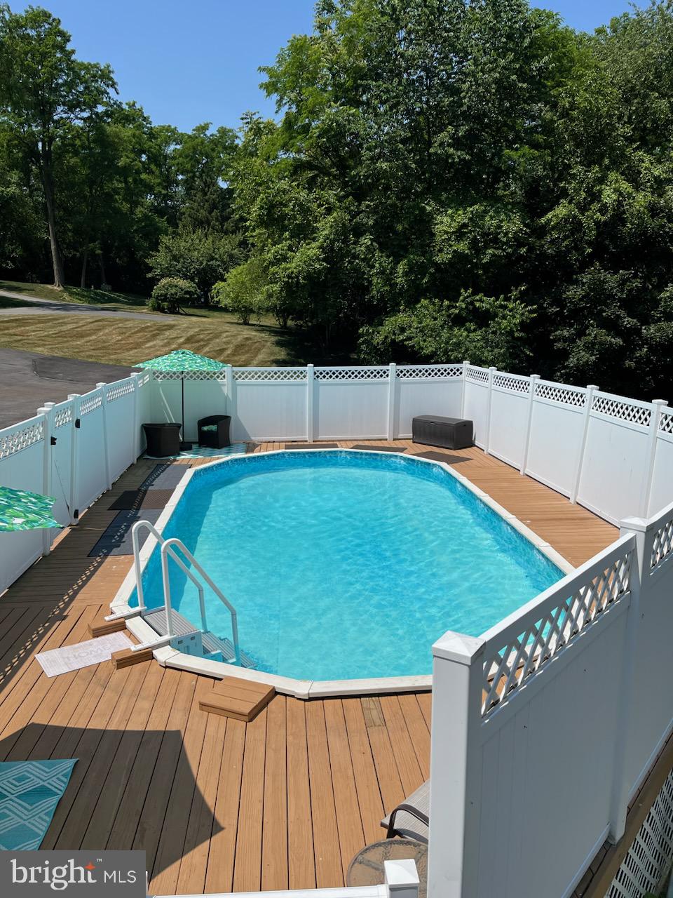 CARROLLYN MANOR - Residential