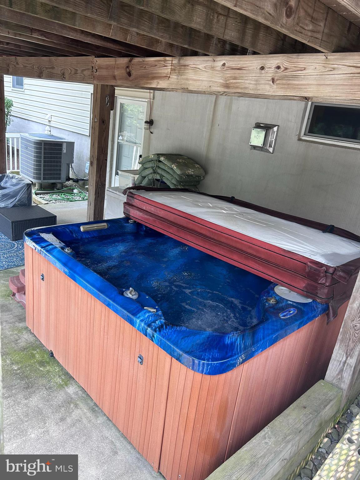 CARROLLYN MANOR - Residential