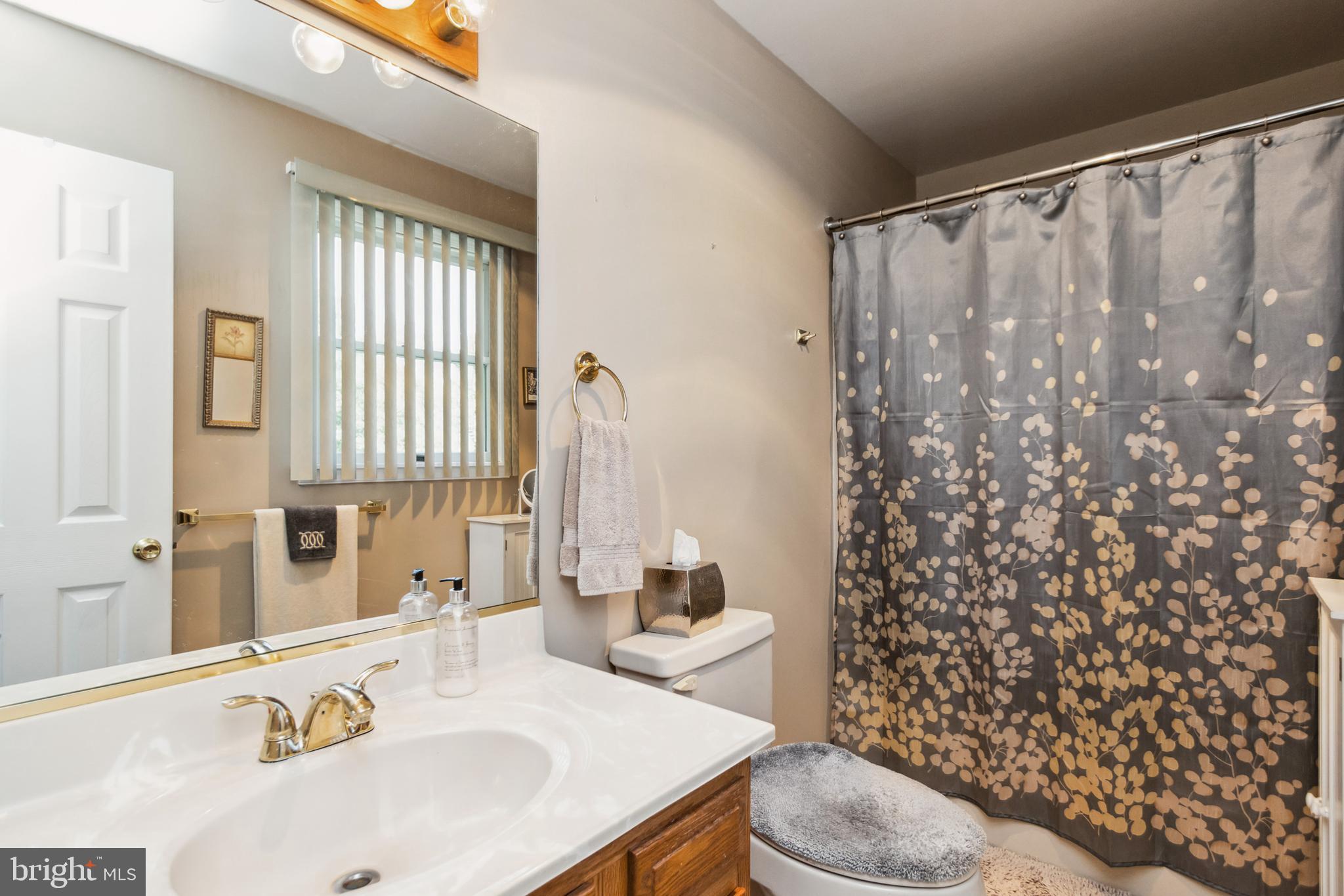 CARROLLYN MANOR - Residential