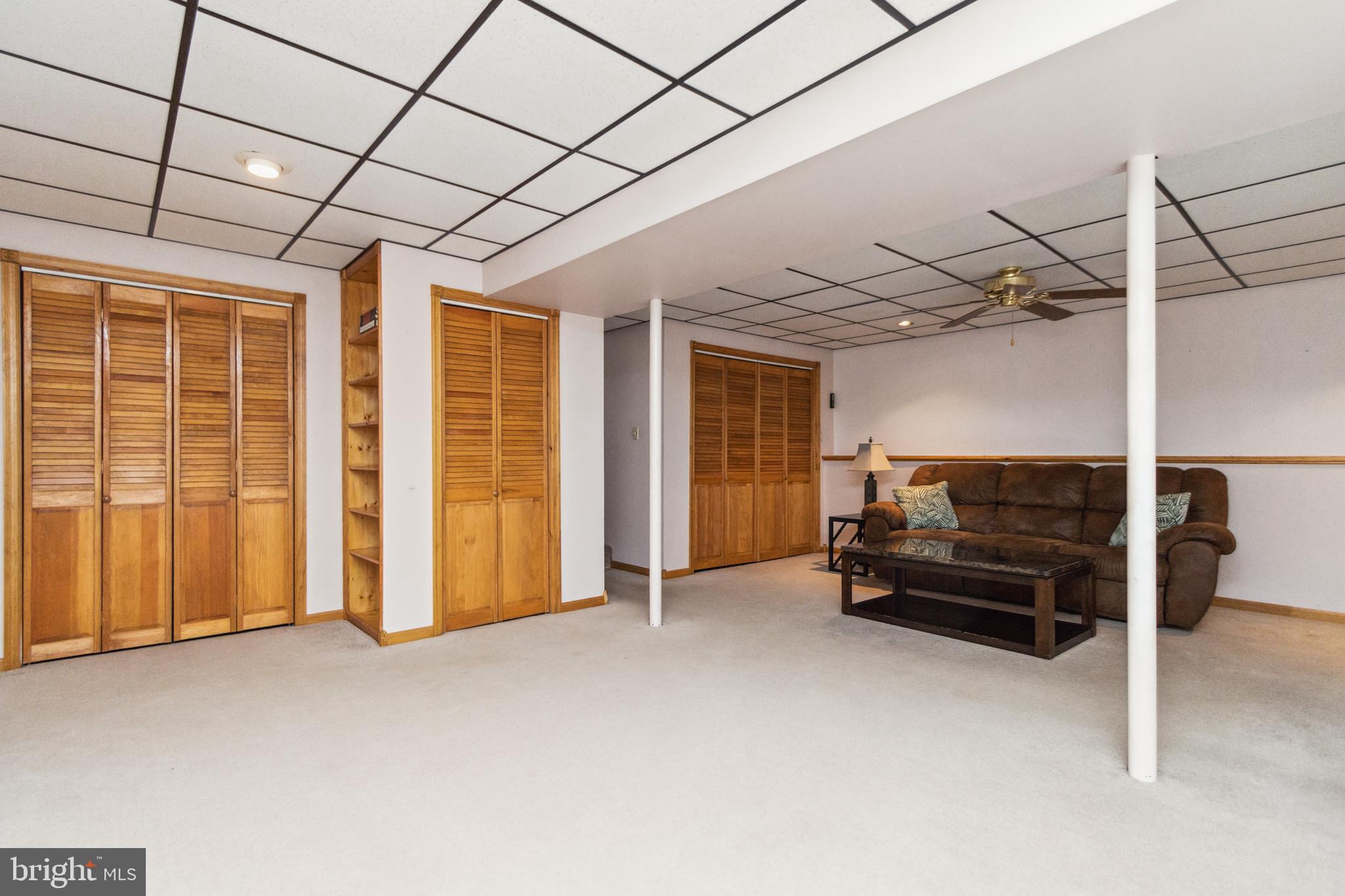 CARROLLYN MANOR - Residential