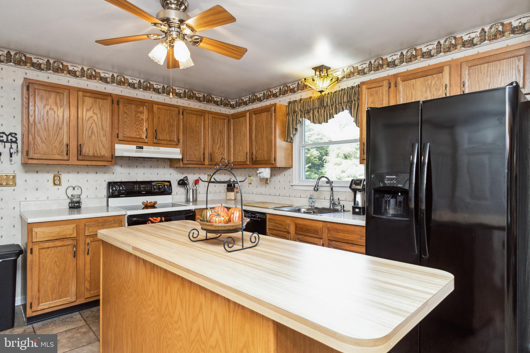 CARROLLYN MANOR - Residential