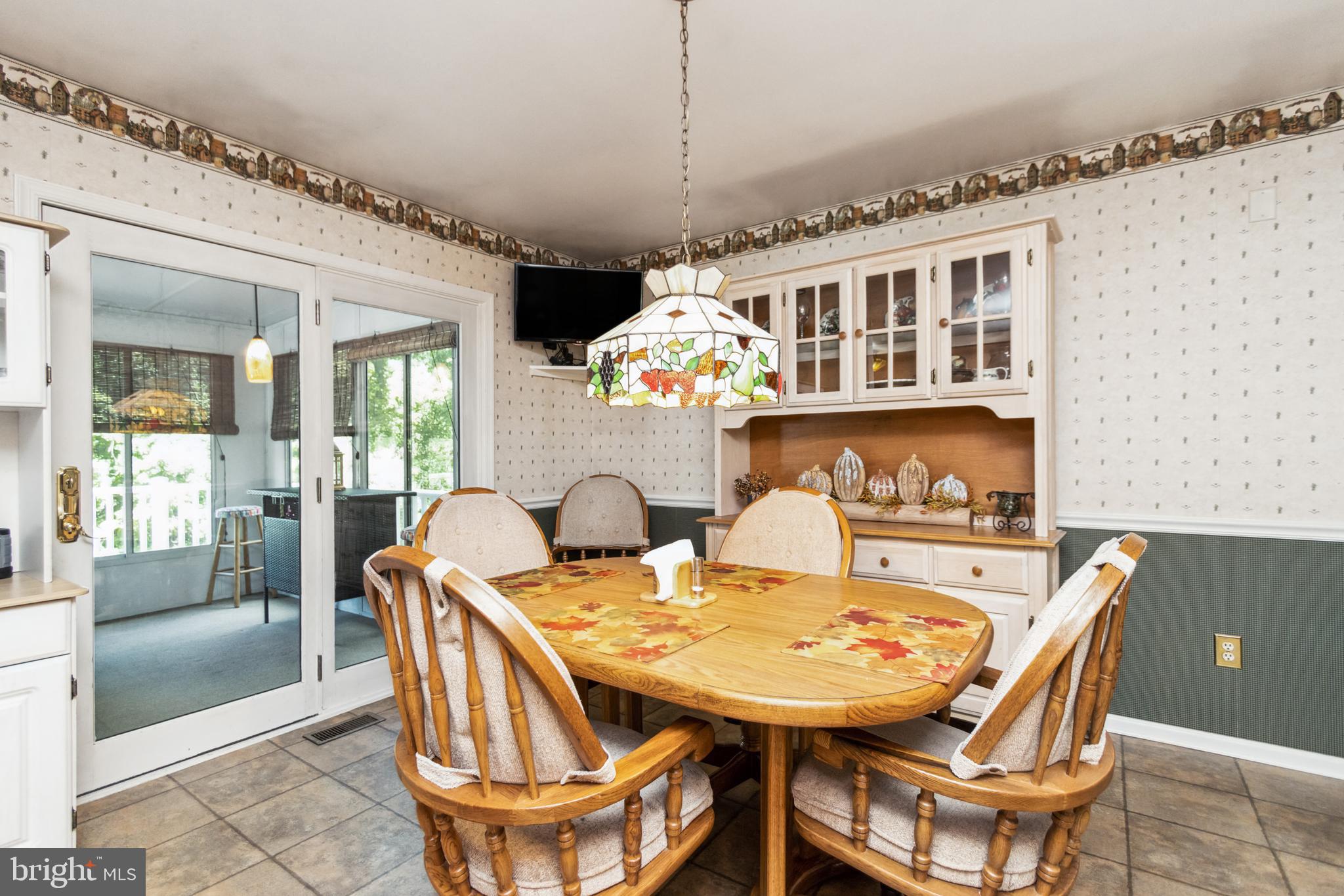 CARROLLYN MANOR - Residential