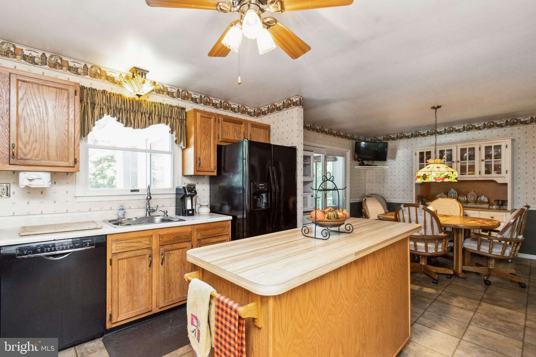 CARROLLYN MANOR - Residential