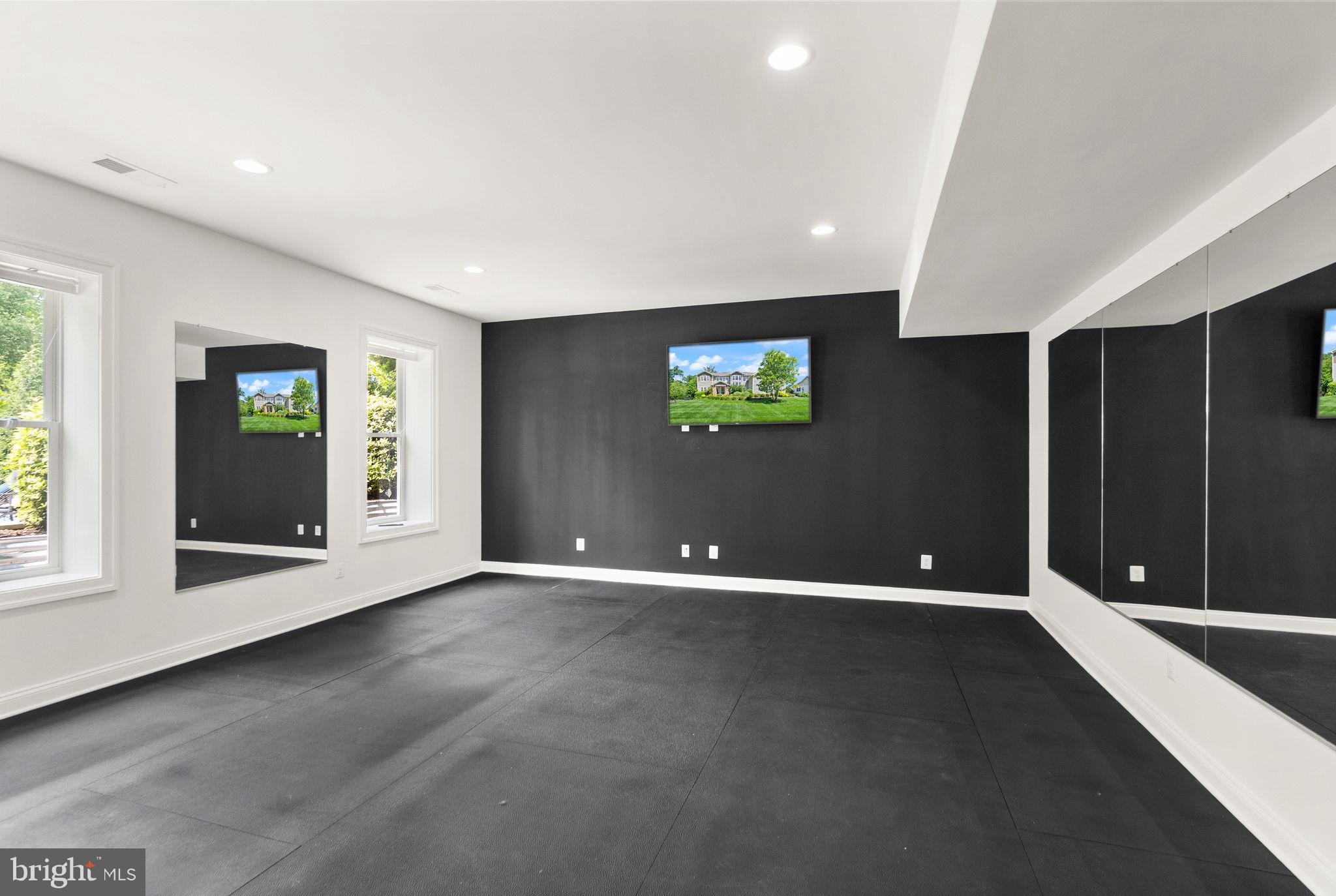 THE GRANT AT WILLOWSFORD - Residential