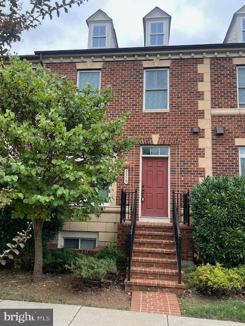 URBANA - Residential Lease