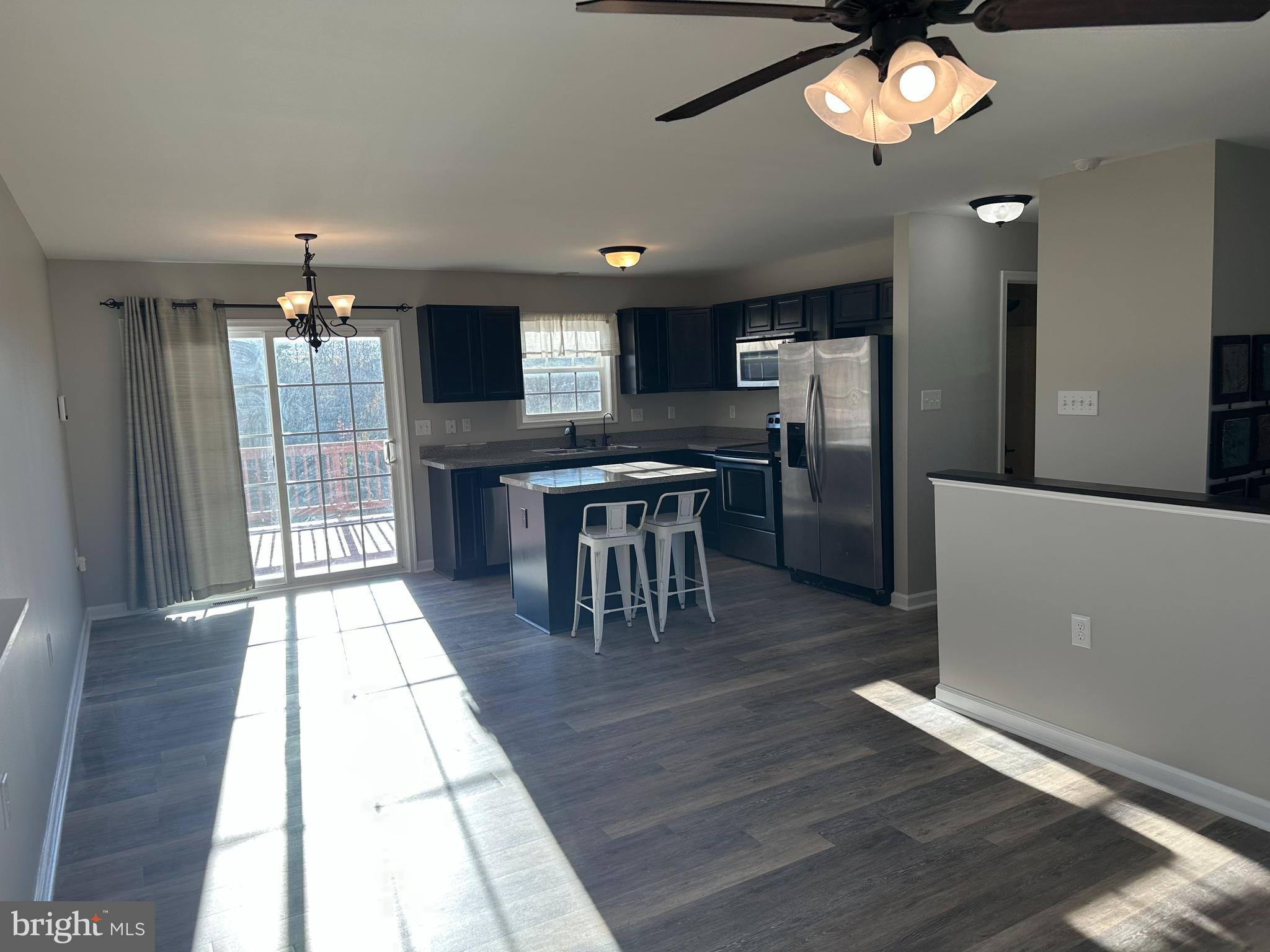 CAMELOT - Residential