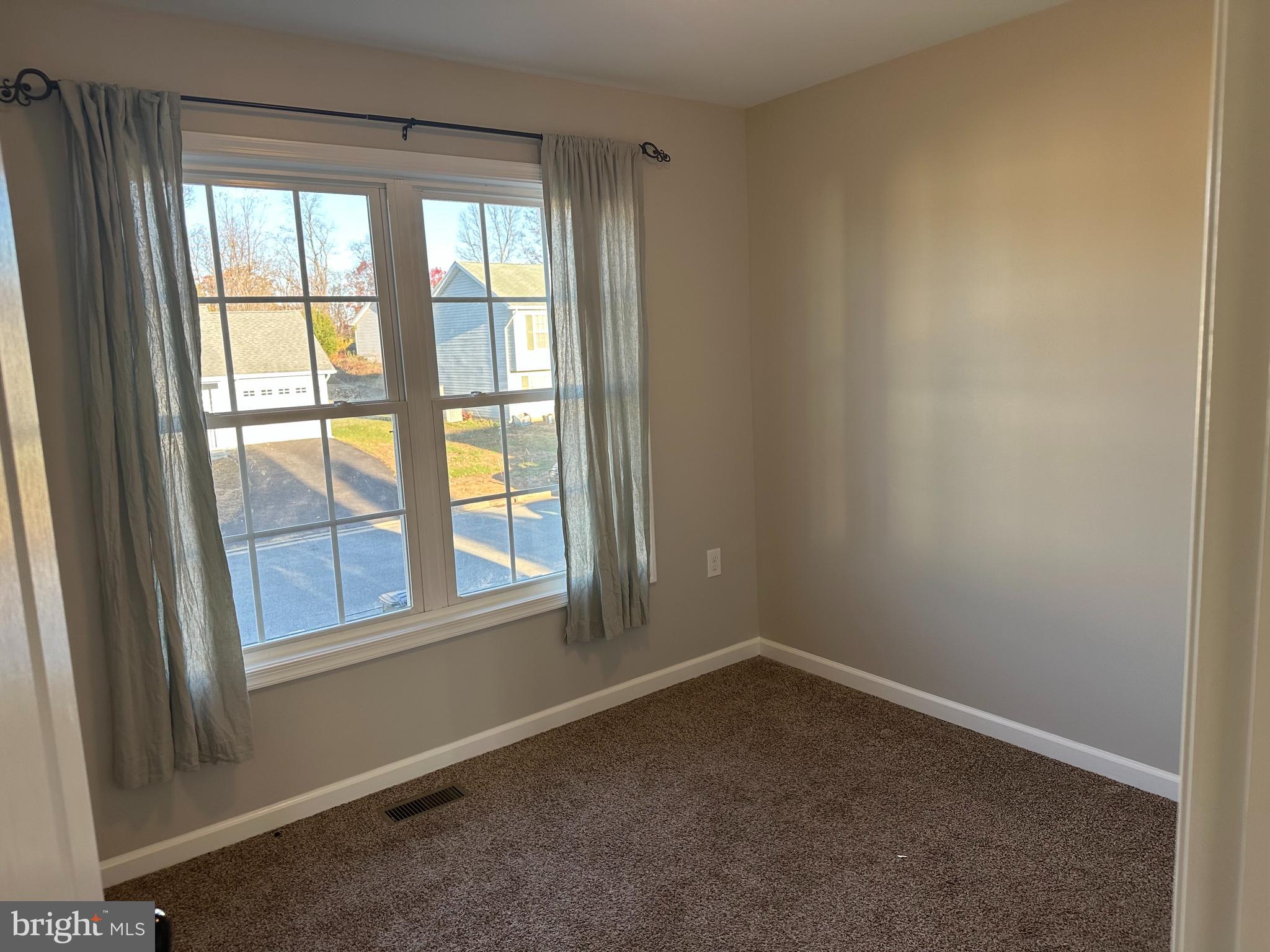 CAMELOT - Residential