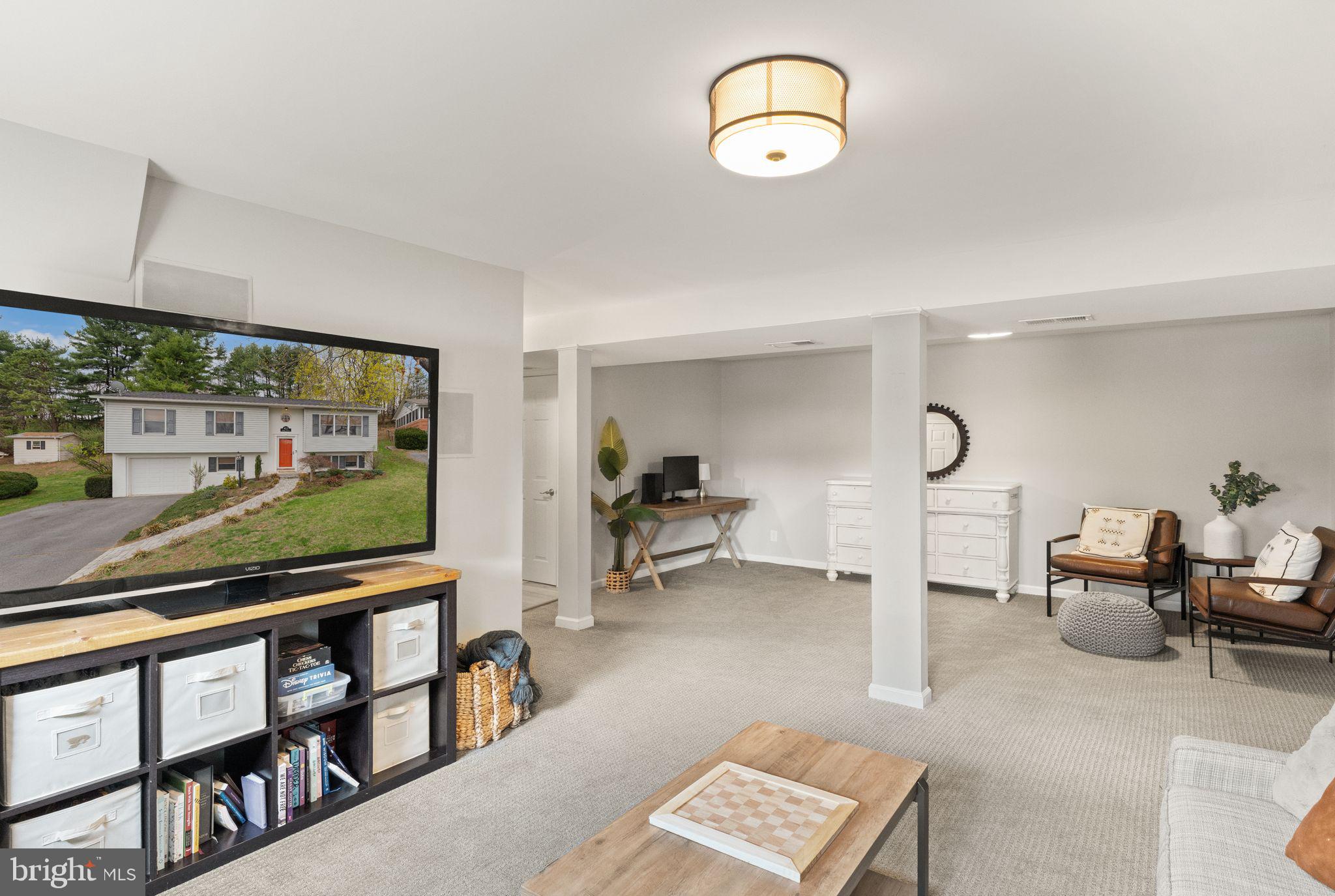 WHITACRE - Residential