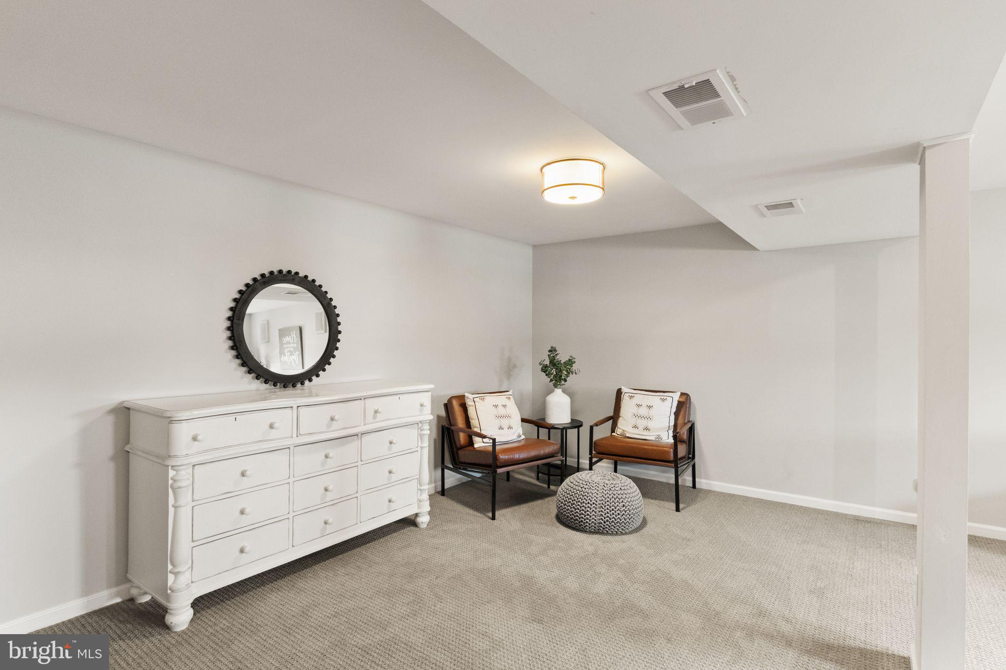 WHITACRE - Residential