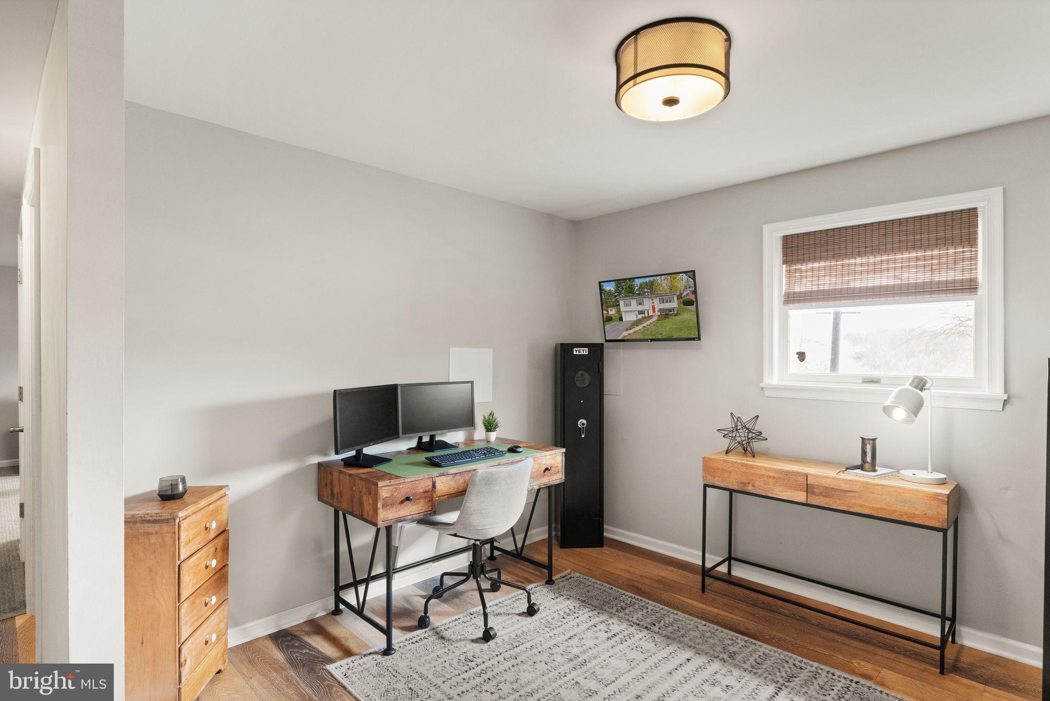 WHITACRE - Residential