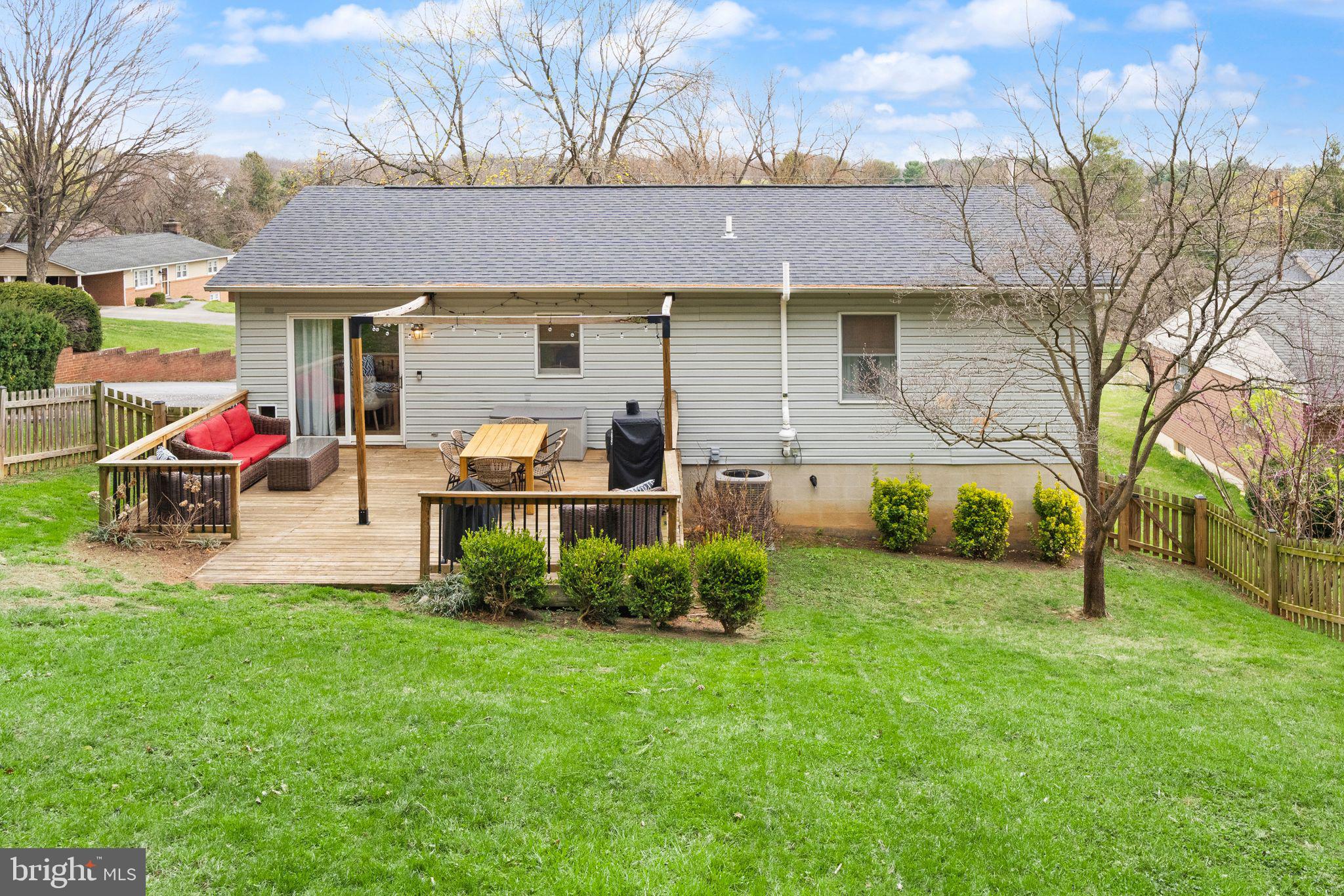 WHITACRE - Residential