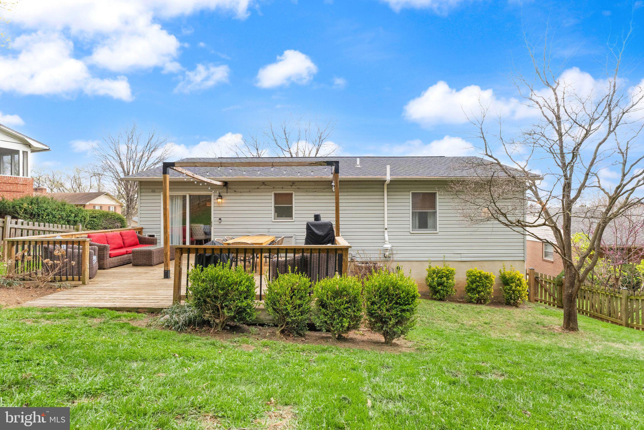 WHITACRE - Residential