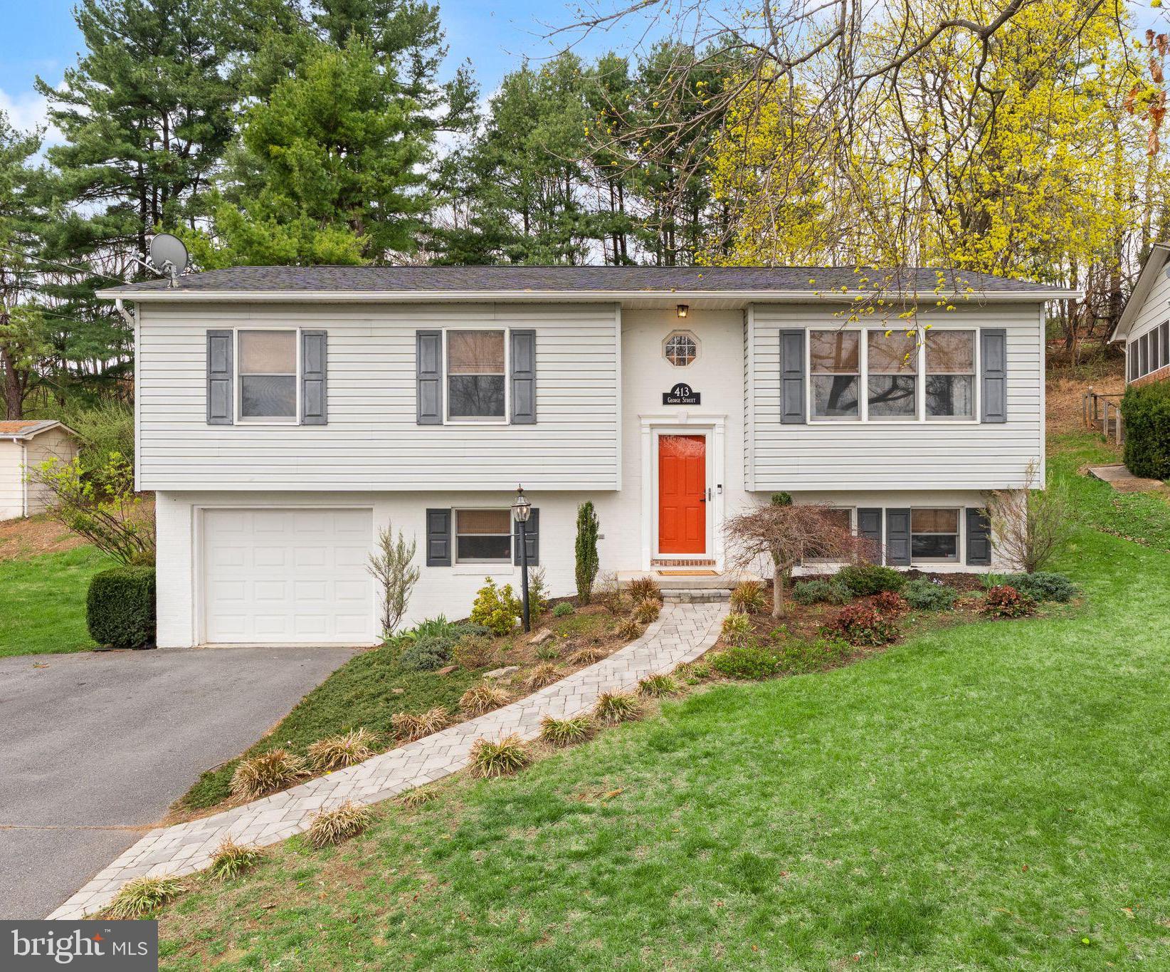 WHITACRE - Residential