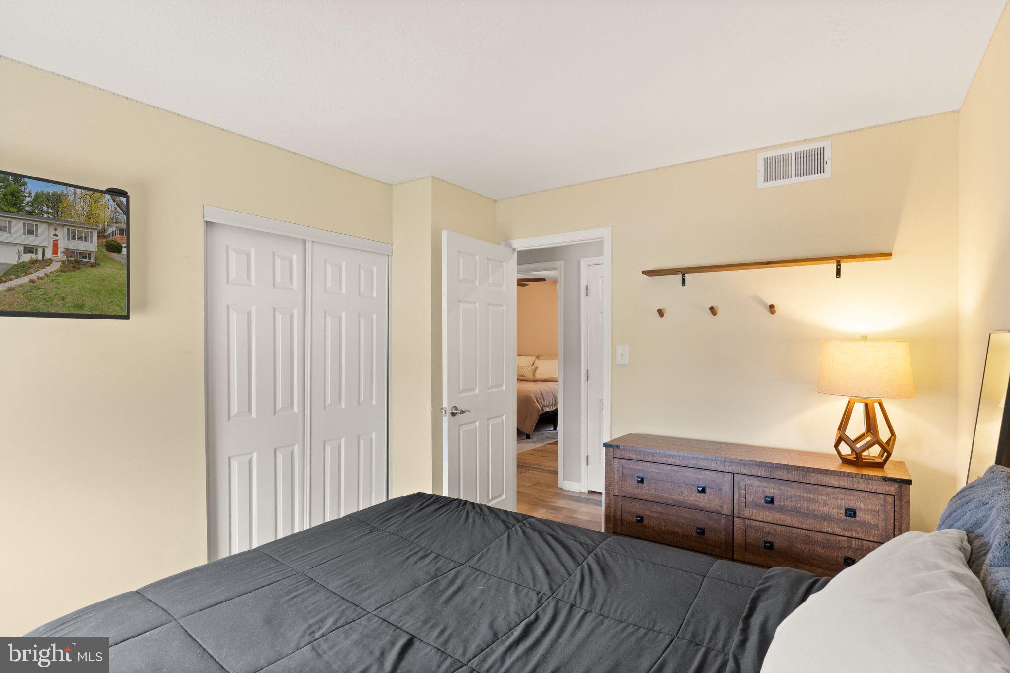 WHITACRE - Residential