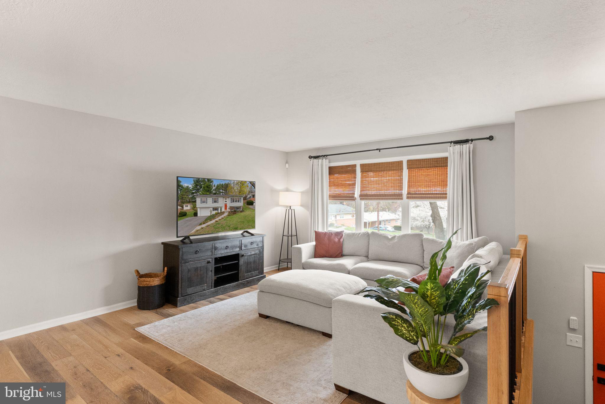 WHITACRE - Residential