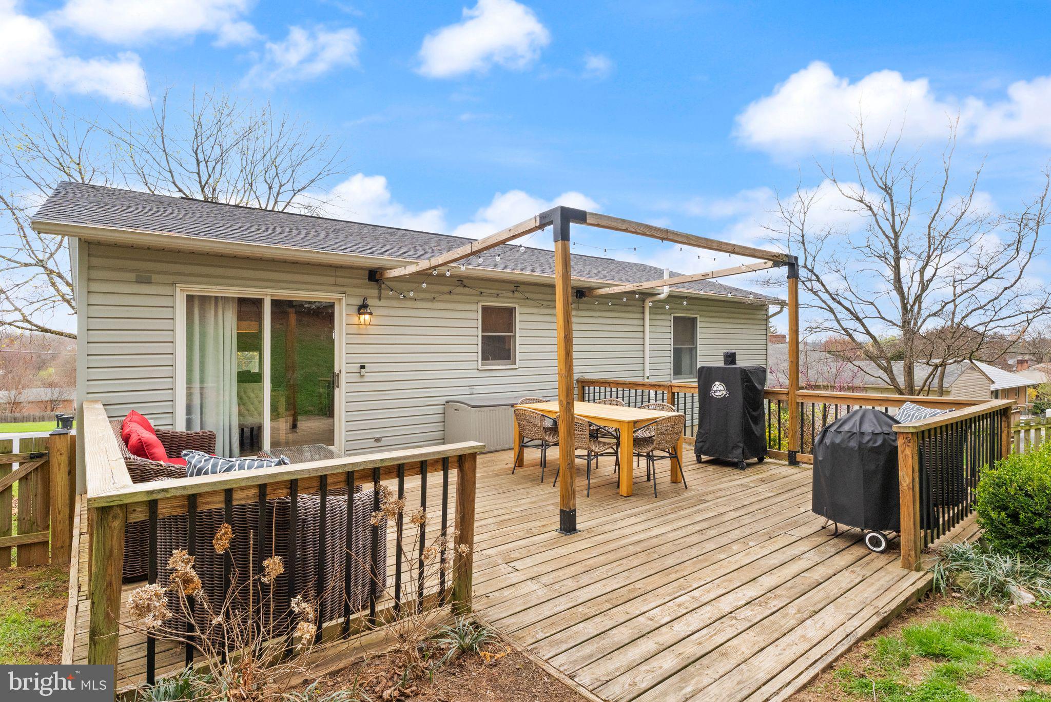 WHITACRE - Residential