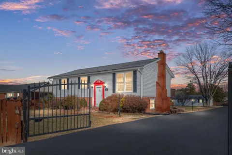 348 Poplar Road, Fredericksburg, VA MLS: VAST2037828