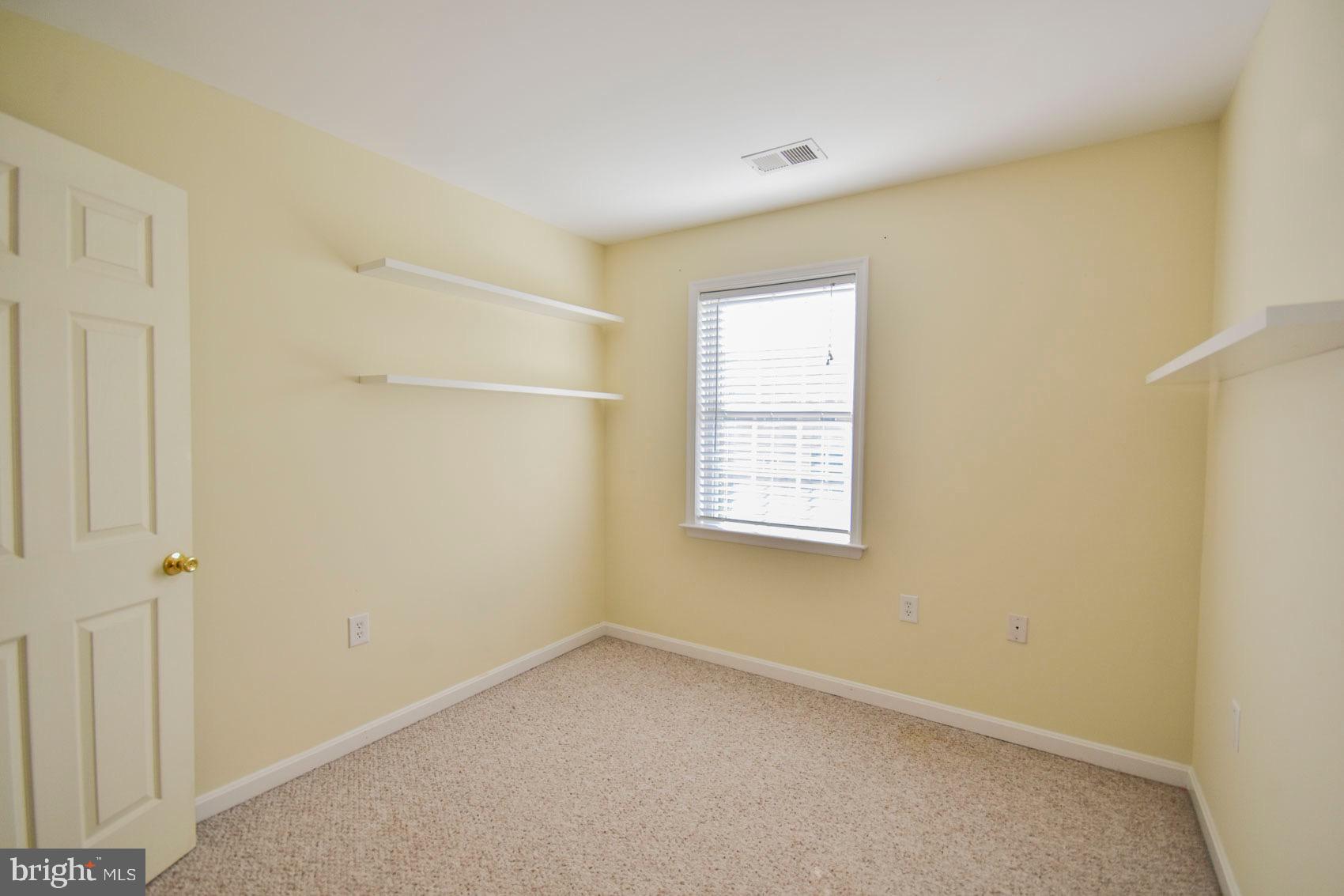 HAMMONDS MILL - Residential Lease