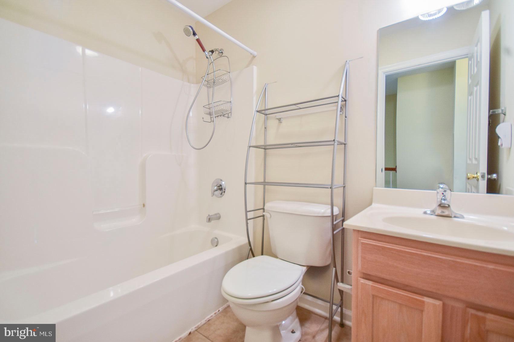 HAMMONDS MILL - Residential Lease