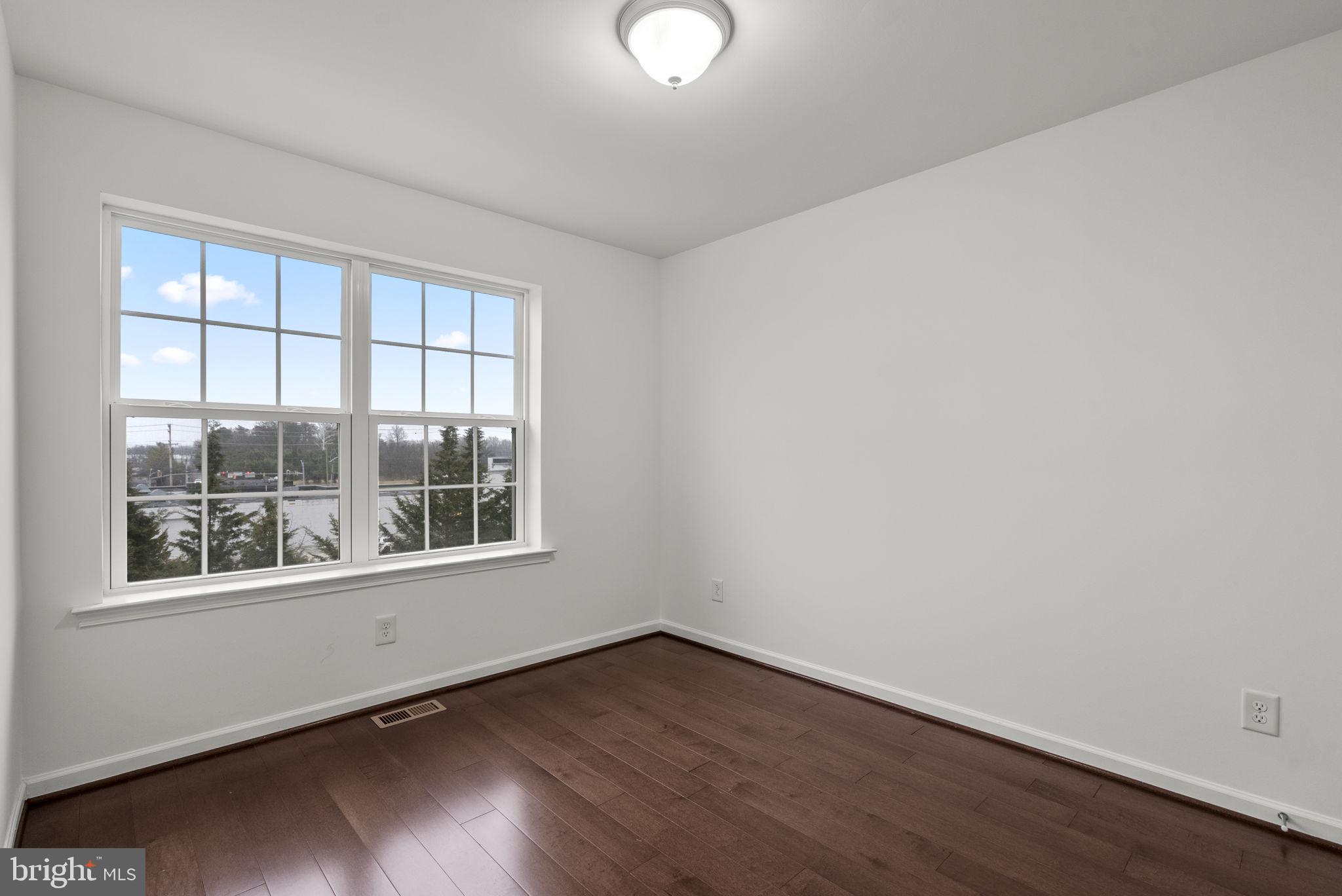 MORRIS PLACE - Residential