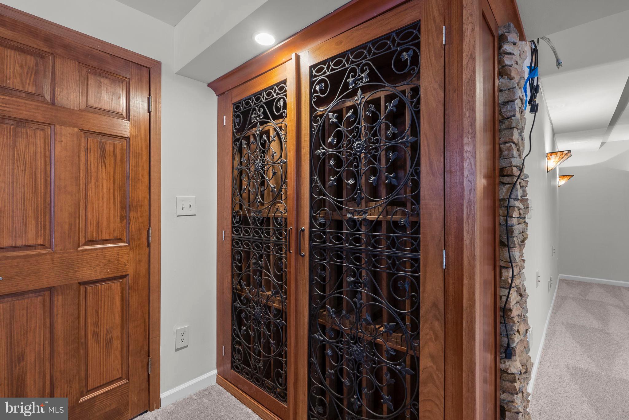 SENECA CROSSING - Residential