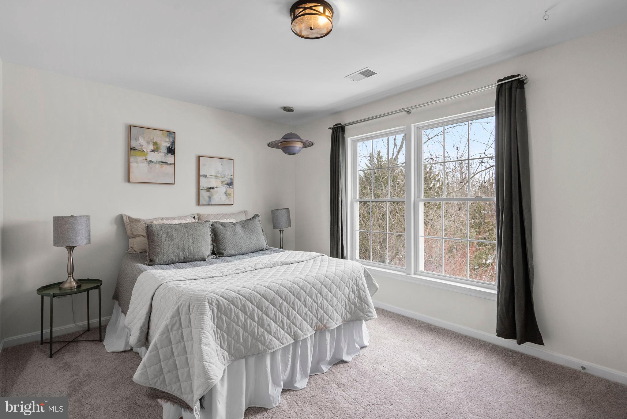 SENECA CROSSING - Residential