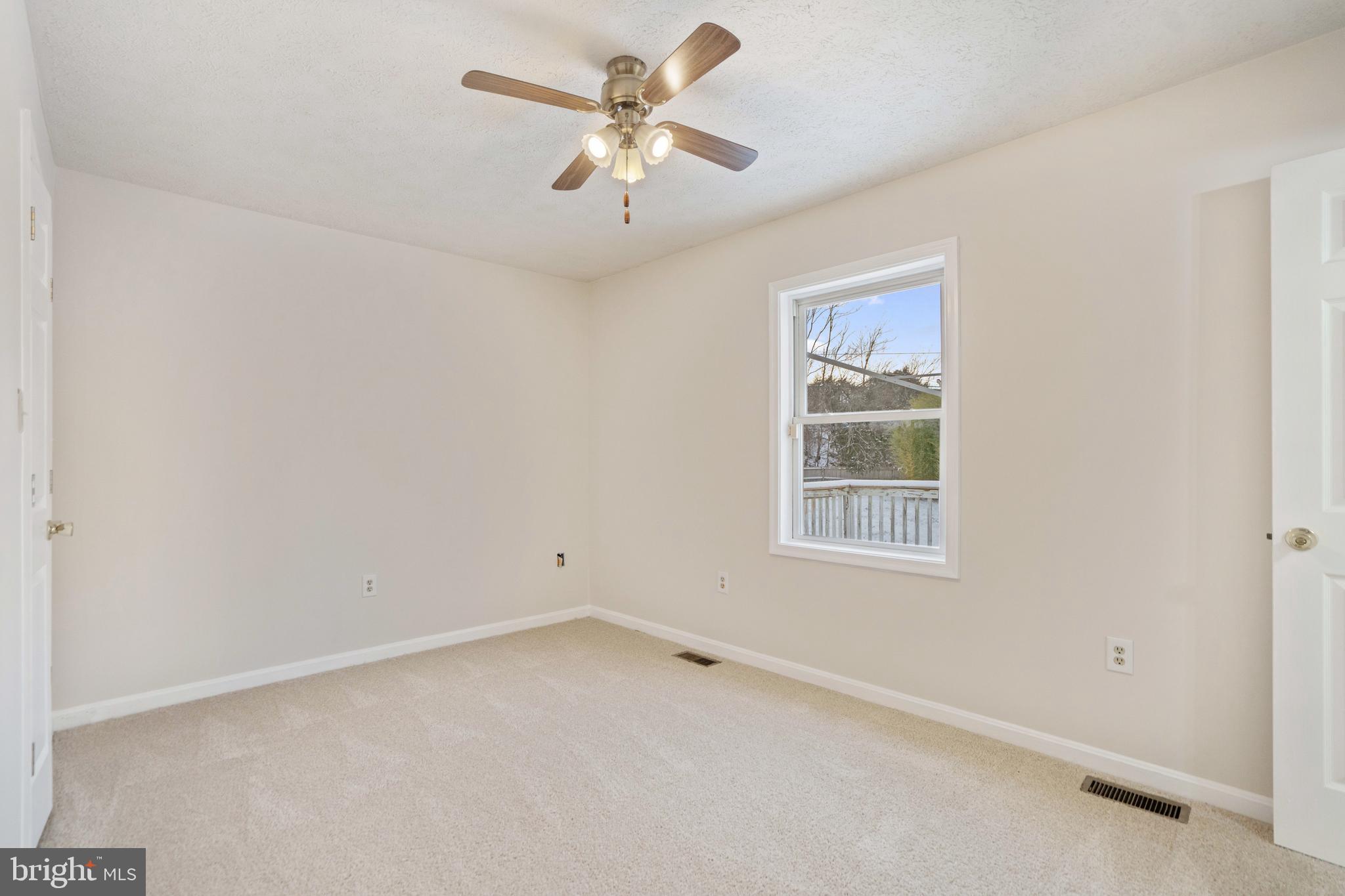 THE MEADOWS AT STRASBURG - Residential