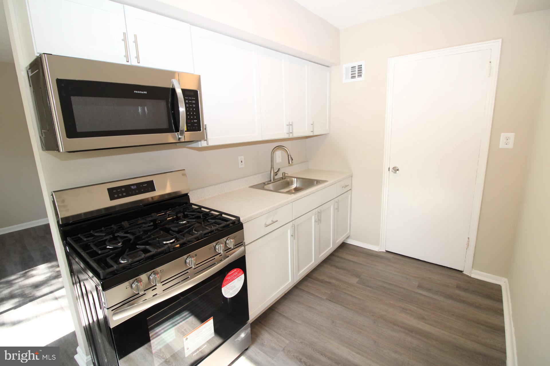 ROCKVILLE TOWN SQUARE - Residential