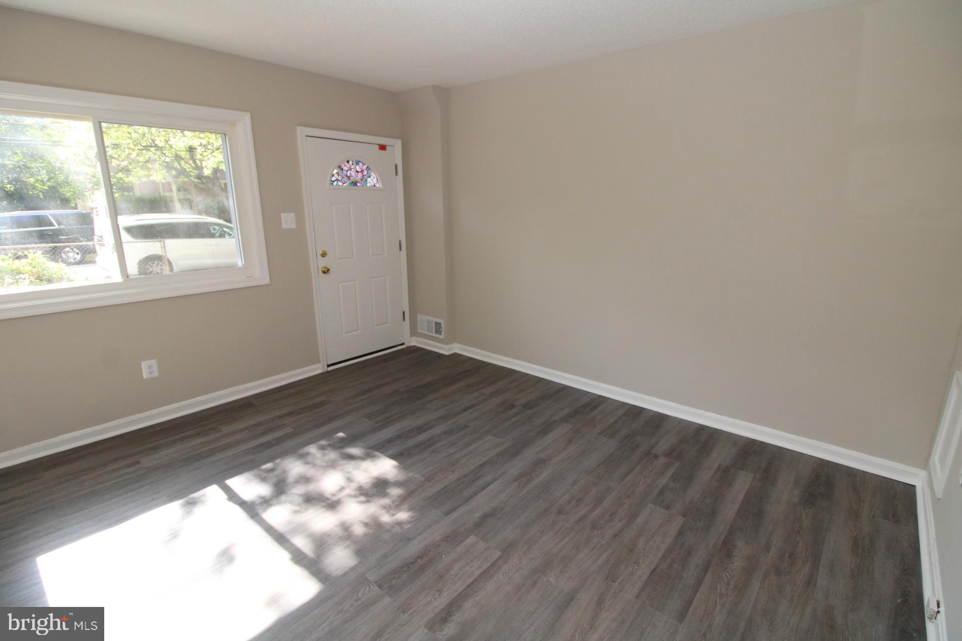 ROCKVILLE TOWN SQUARE - Residential