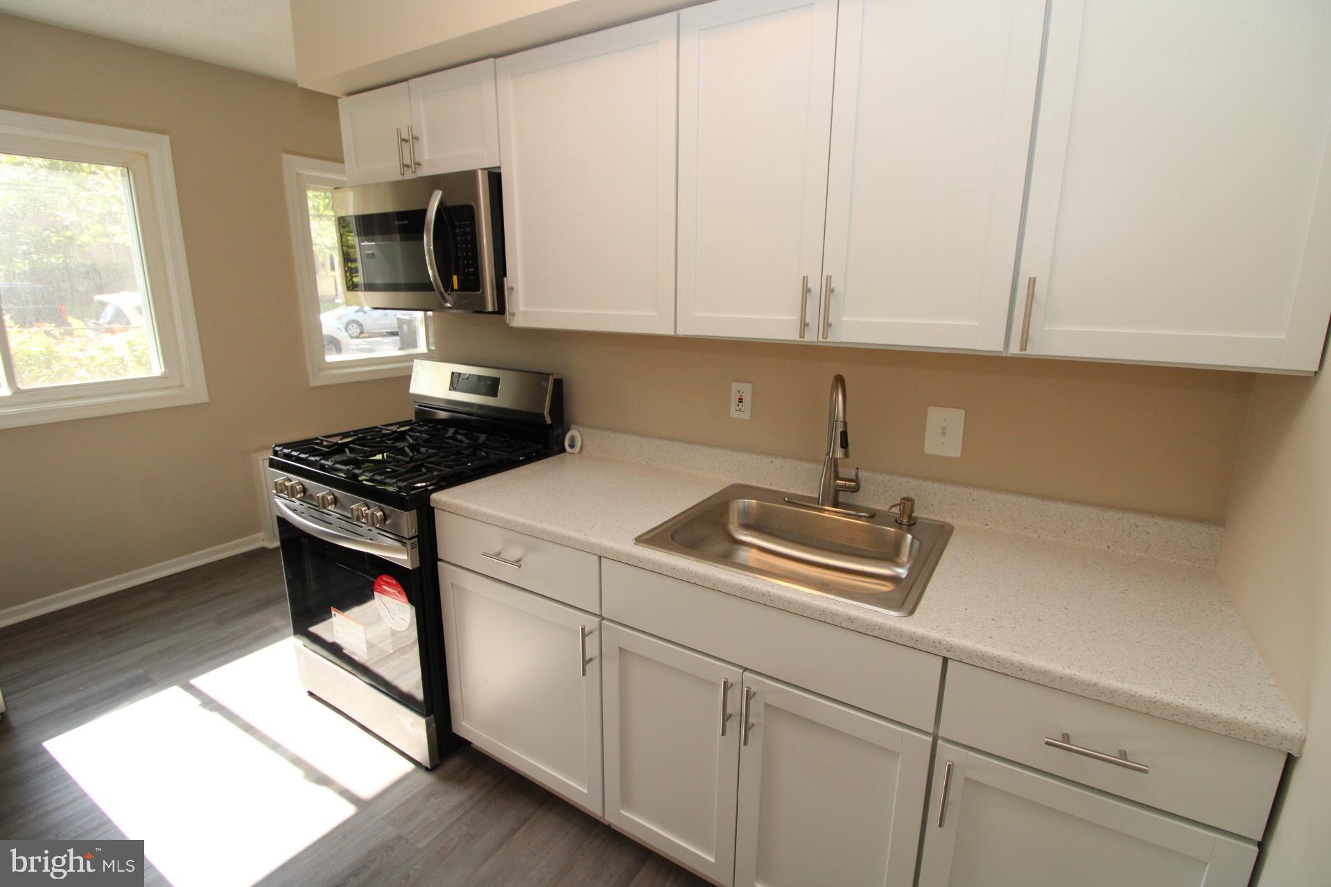 ROCKVILLE TOWN SQUARE - Residential